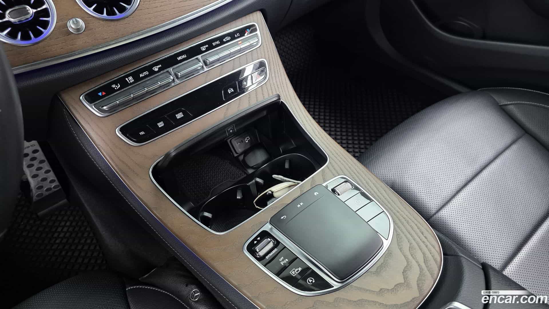 E-Class Mercedes-Benz 2022.3-OPTION-048