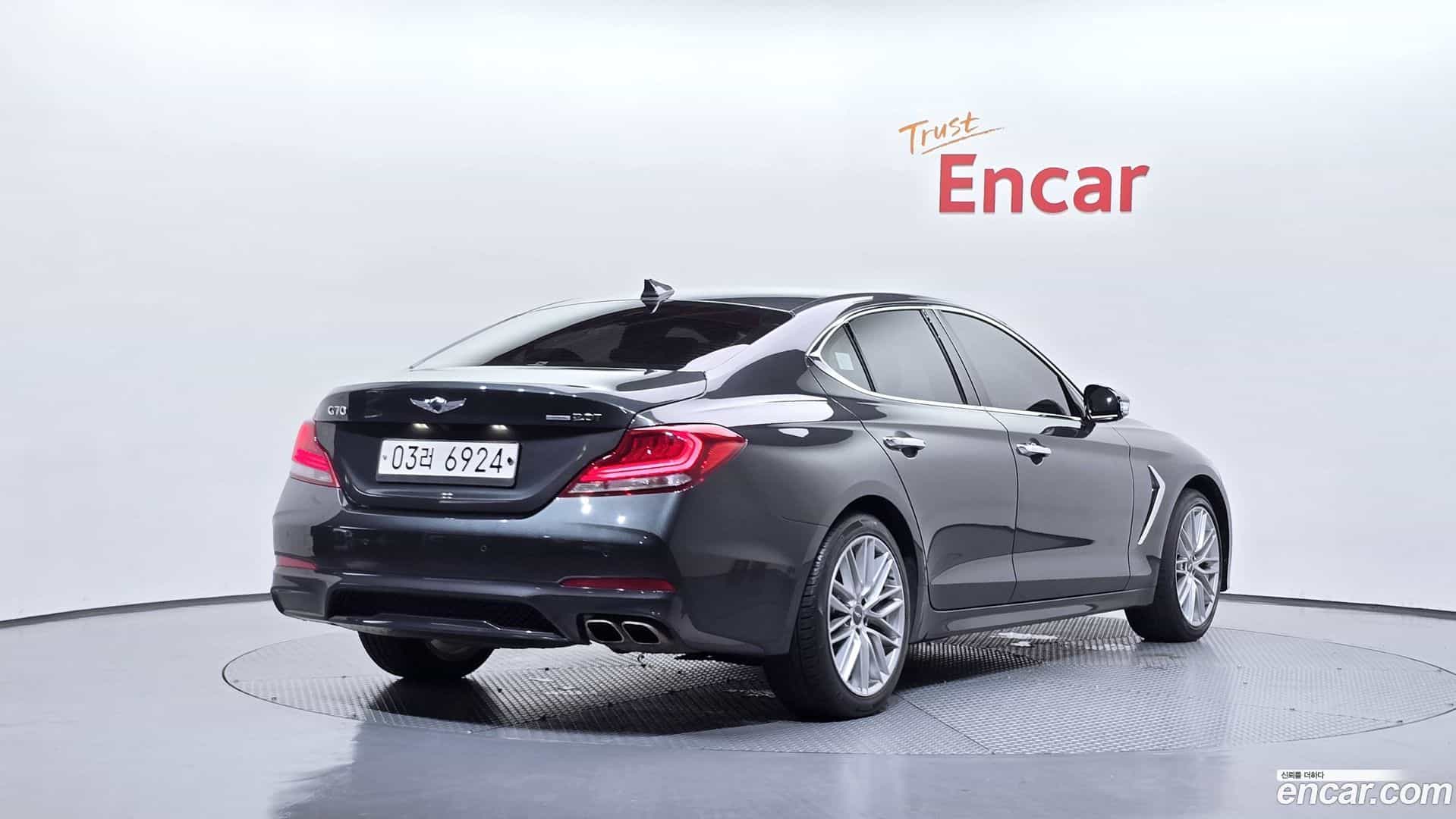 G70 Genesis 2018.10-OUTER-002