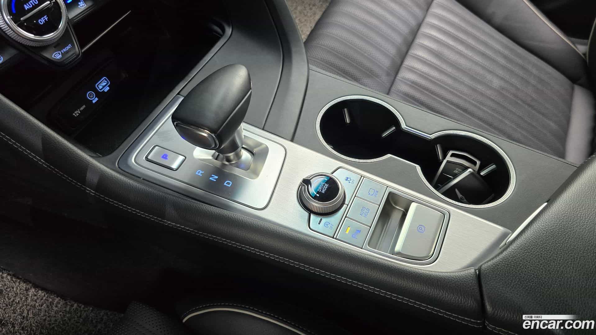 G70 Genesis 2018.10-INNER-009