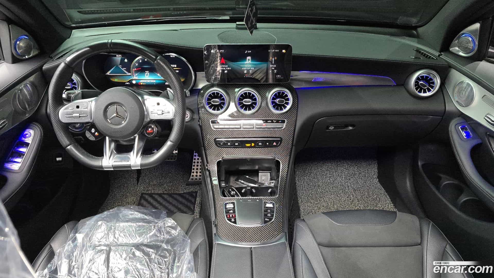 GLC-Class Mercedes-Benz 2020.6-INNER-007
