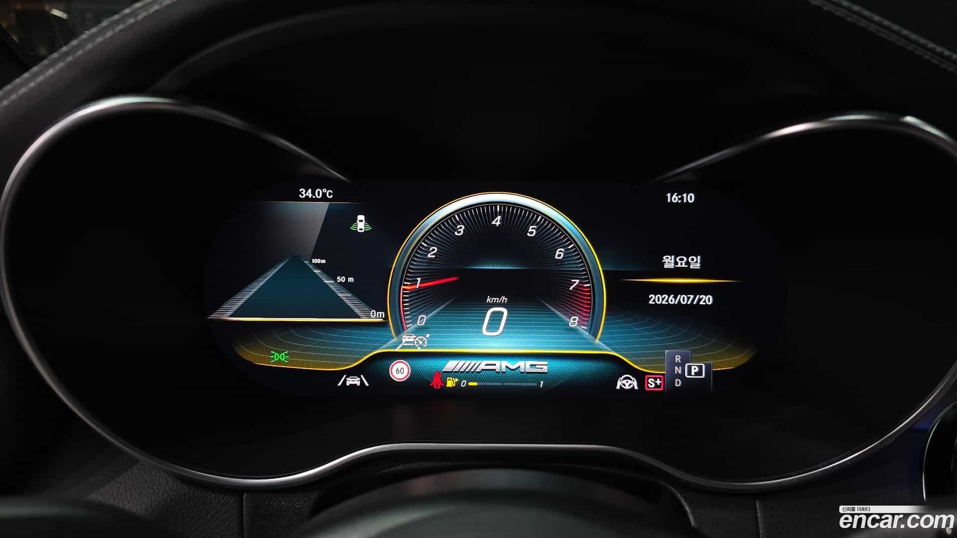 GLC-Class Mercedes-Benz 2020.6-INNER-008
