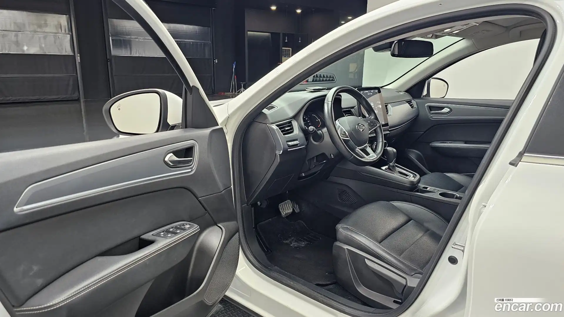 XM3 Renault Korea 2022.5-INNER-010