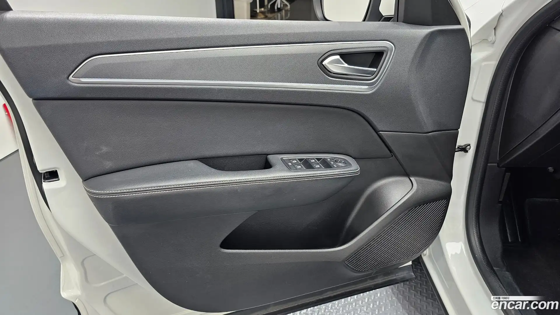 XM3 Renault Korea 2022.5-INNER-034