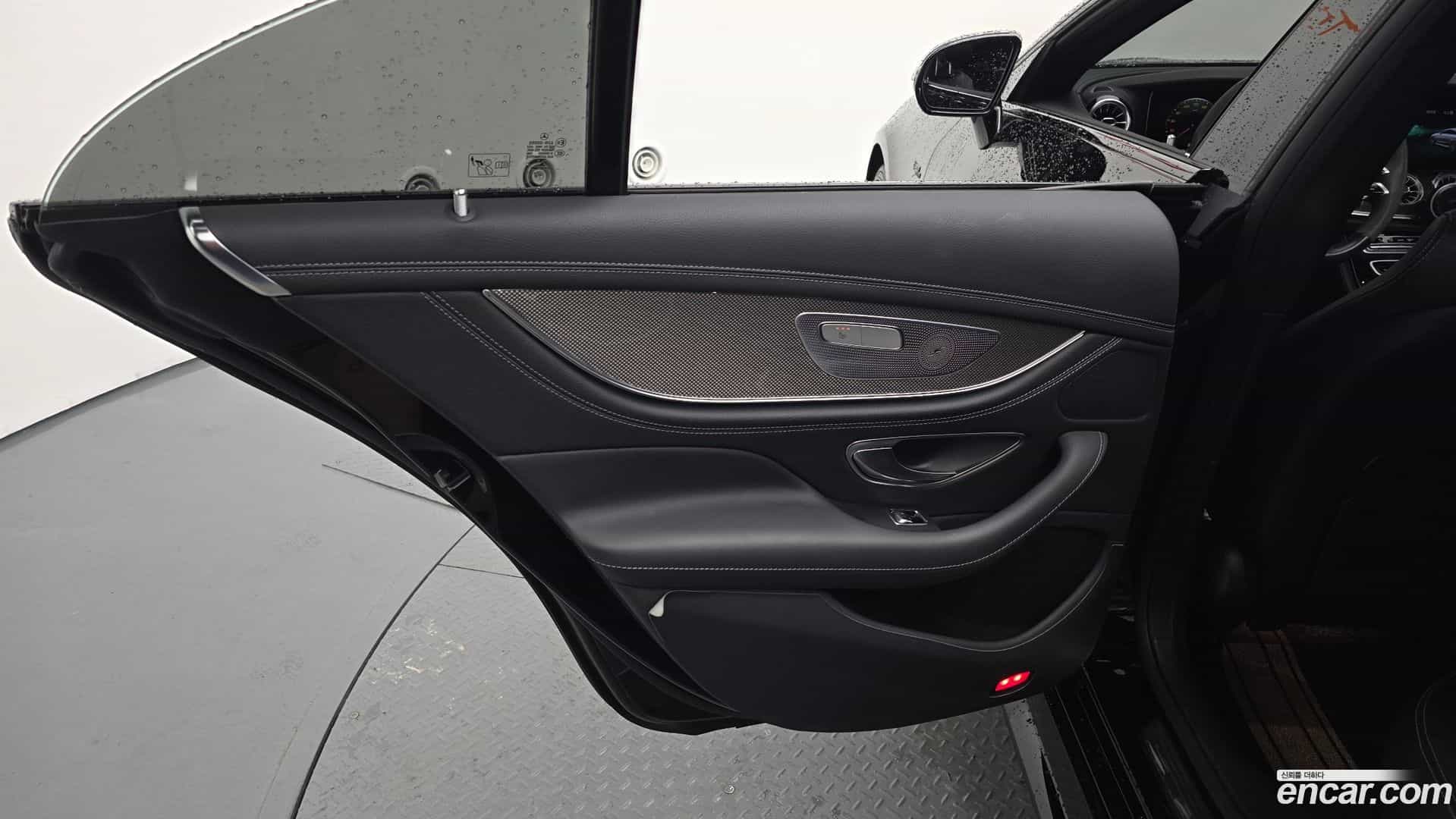 CLS-Class Mercedes-Benz 2023.7-INNER-035