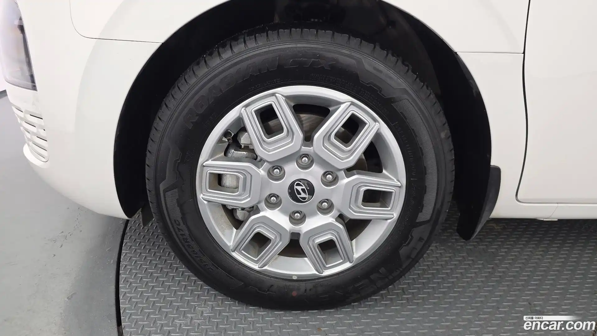 Staria Hyundai 2025.6-OUTER-005