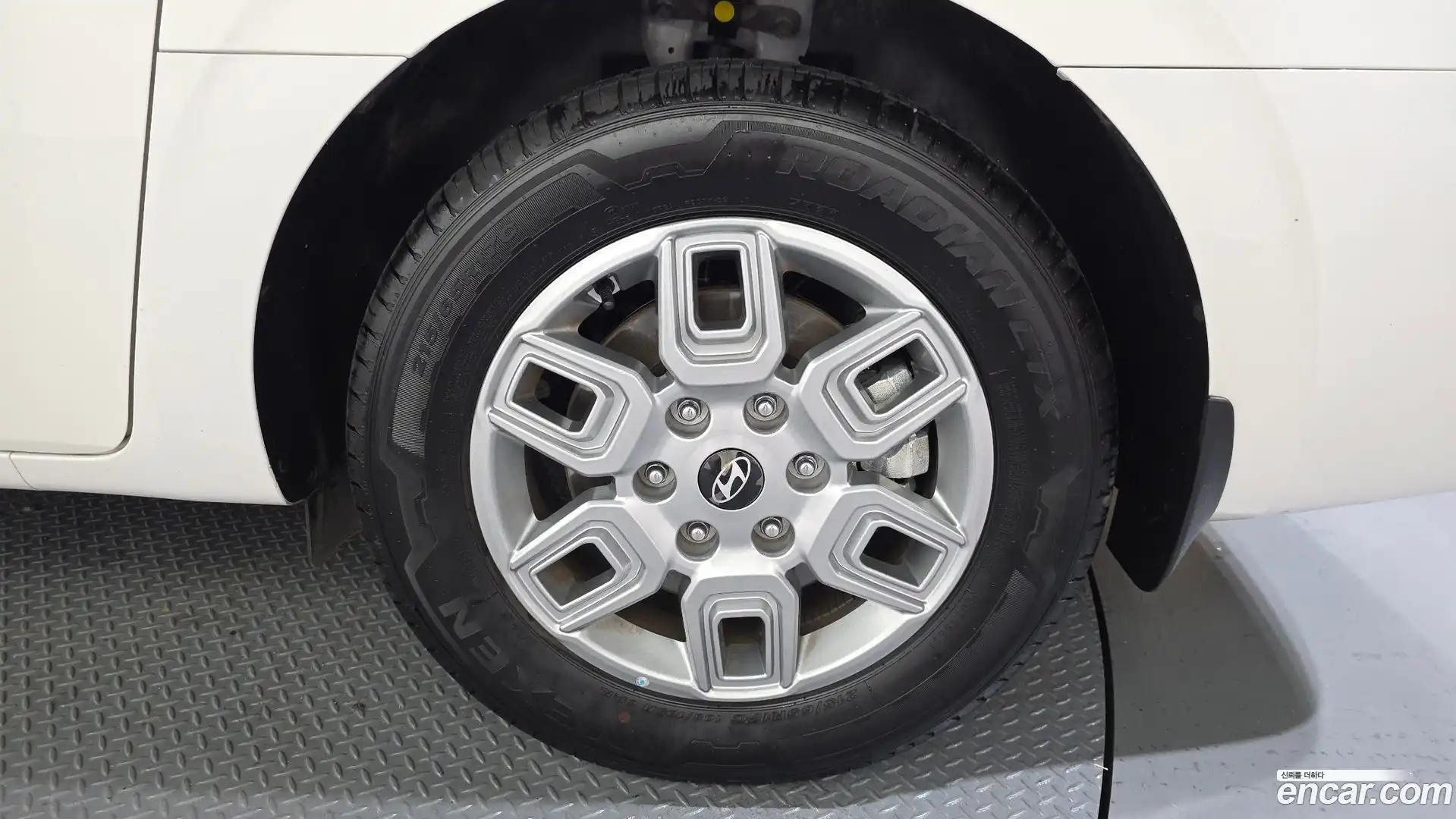 Staria Hyundai 2025.6-OUTER-031