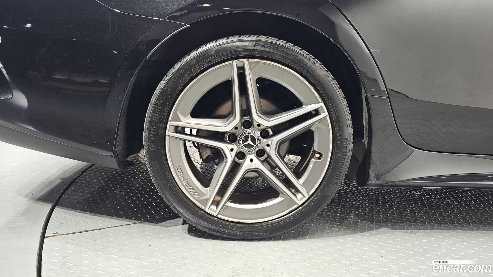 CLS-Class Mercedes-Benz 2019.11-OUTER-005