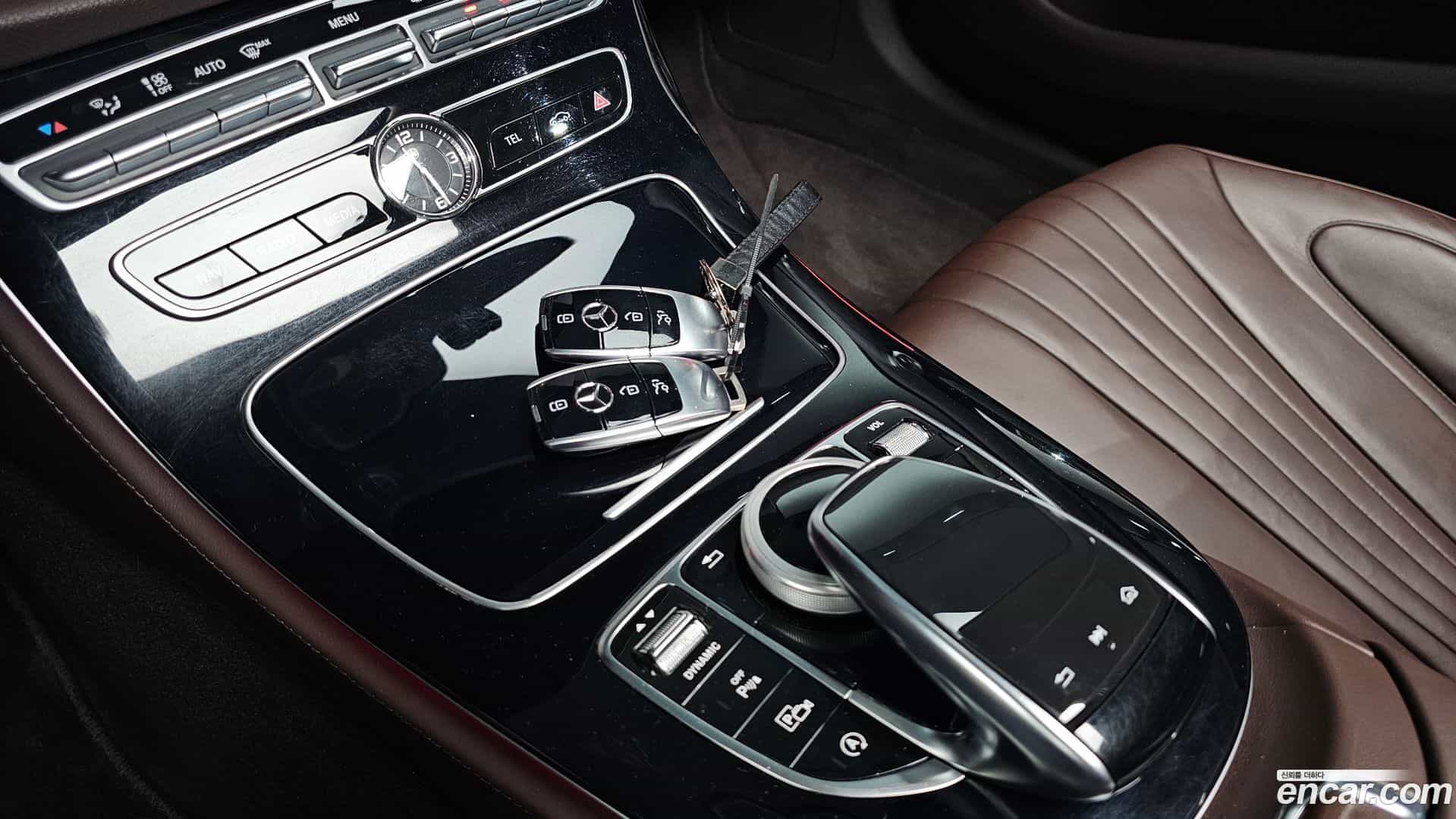 CLS-Class Mercedes-Benz 2019.11-OPTION-020