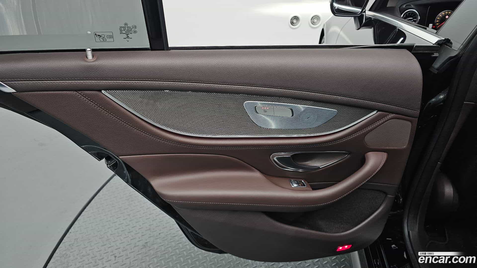 CLS-Class Mercedes-Benz 2019.11-INNER-035