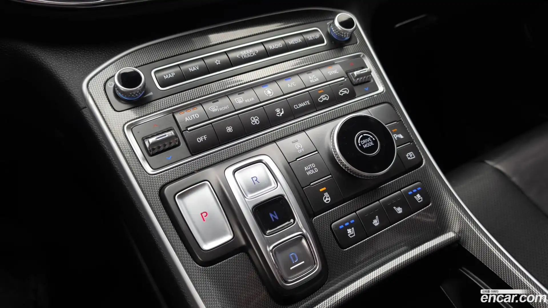 Santafe Hyundai 2023.1-INNER-009
