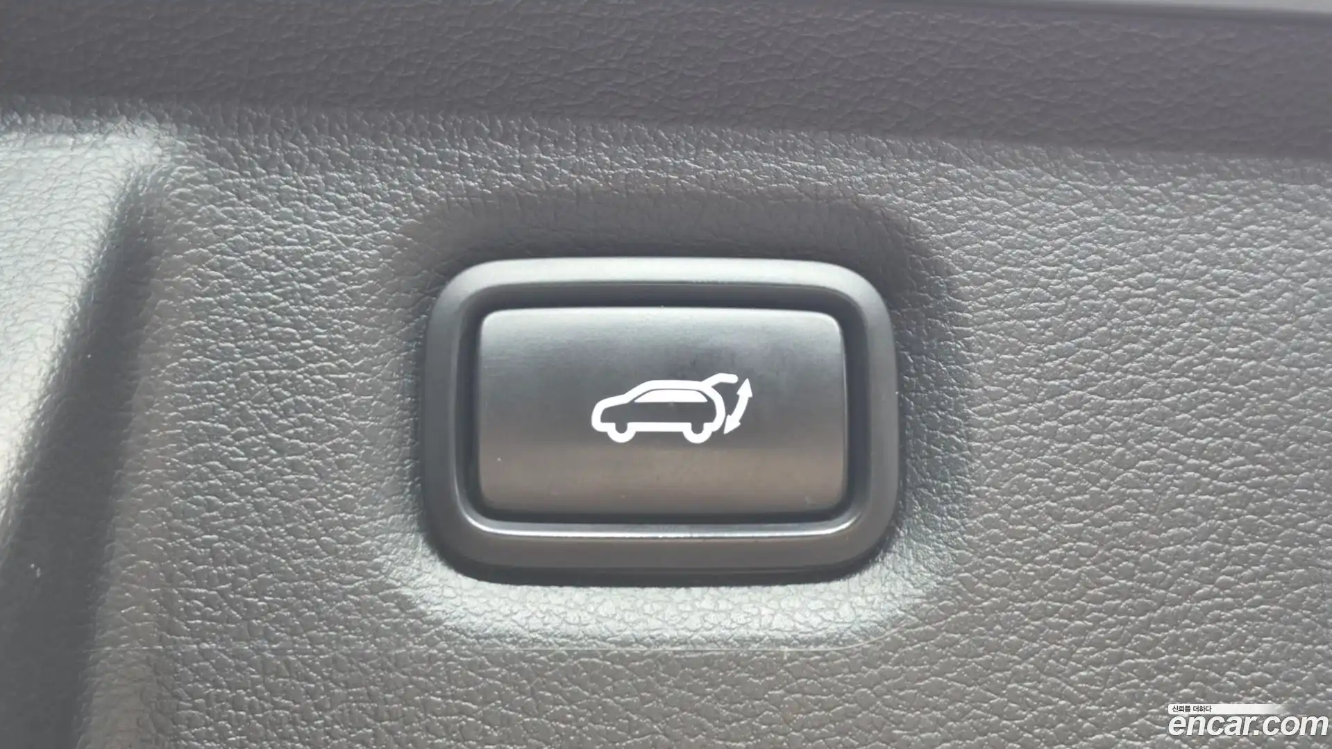 Santafe Hyundai 2023.1-OPTION-024