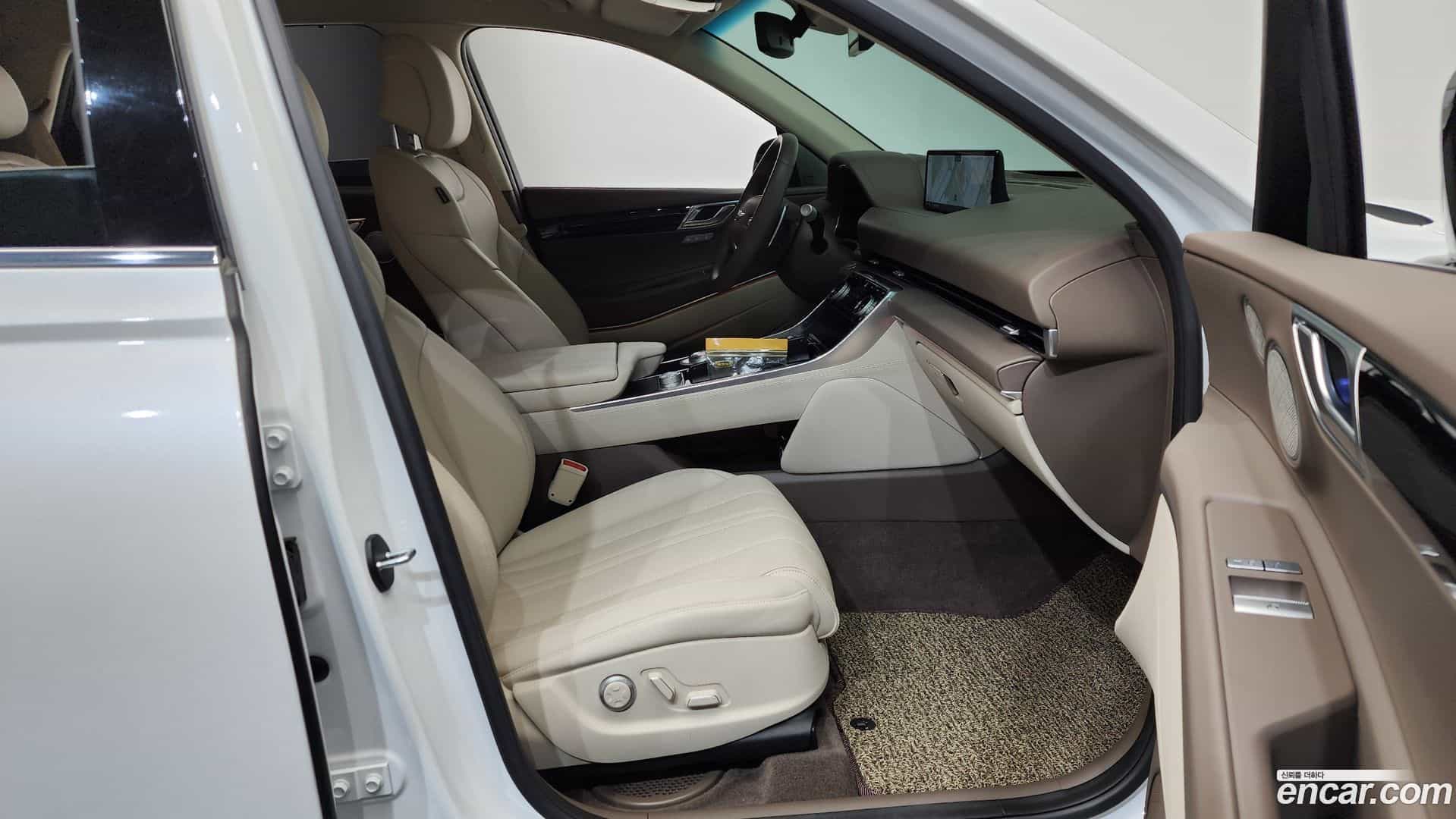 GV80 Genesis 2022.0-INNER-036