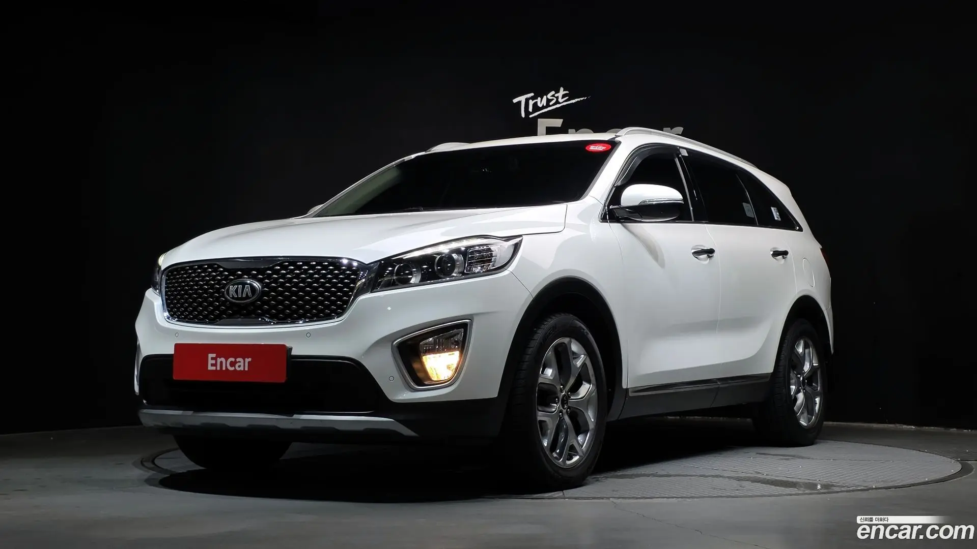 Main__Slider__Photo:Sorento Kia 2015.8-0