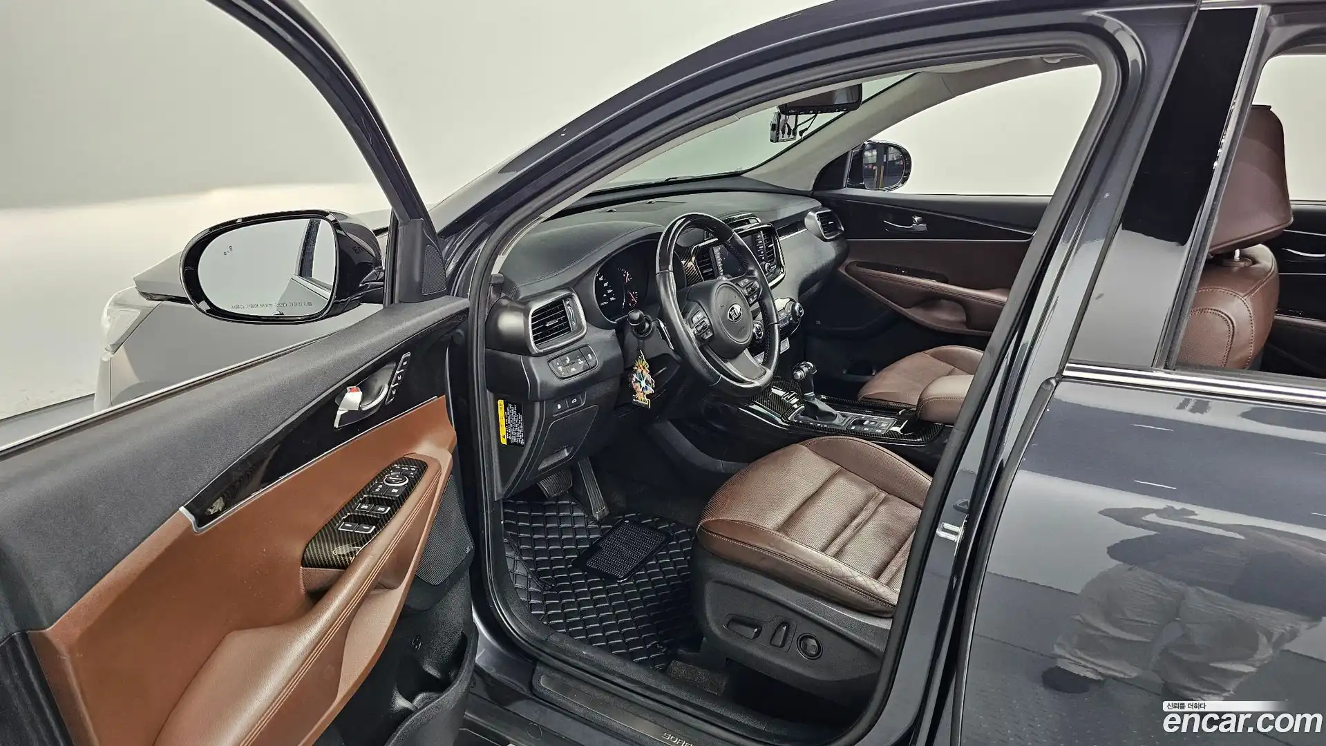 Sorento Kia 2016.3-INNER-010