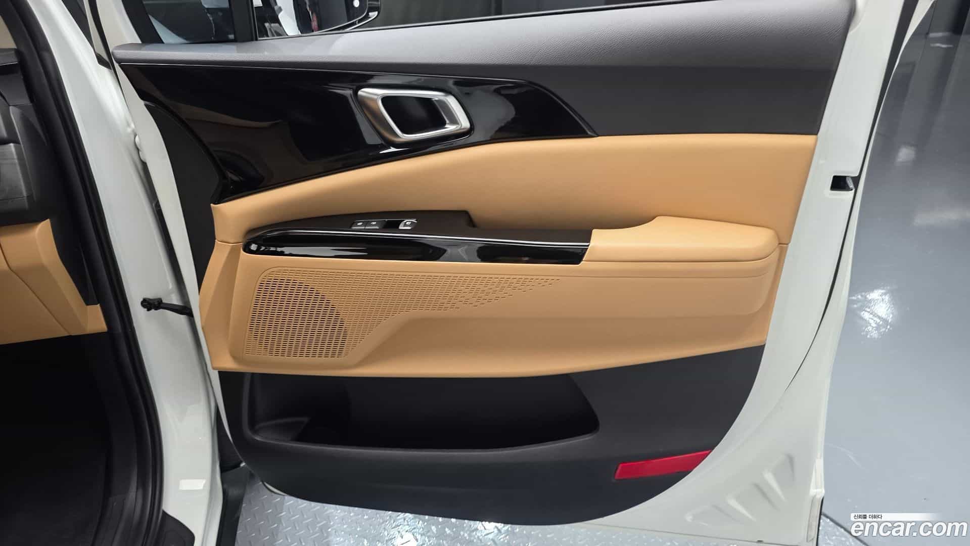Canival Kia 2023.8-INNER-035