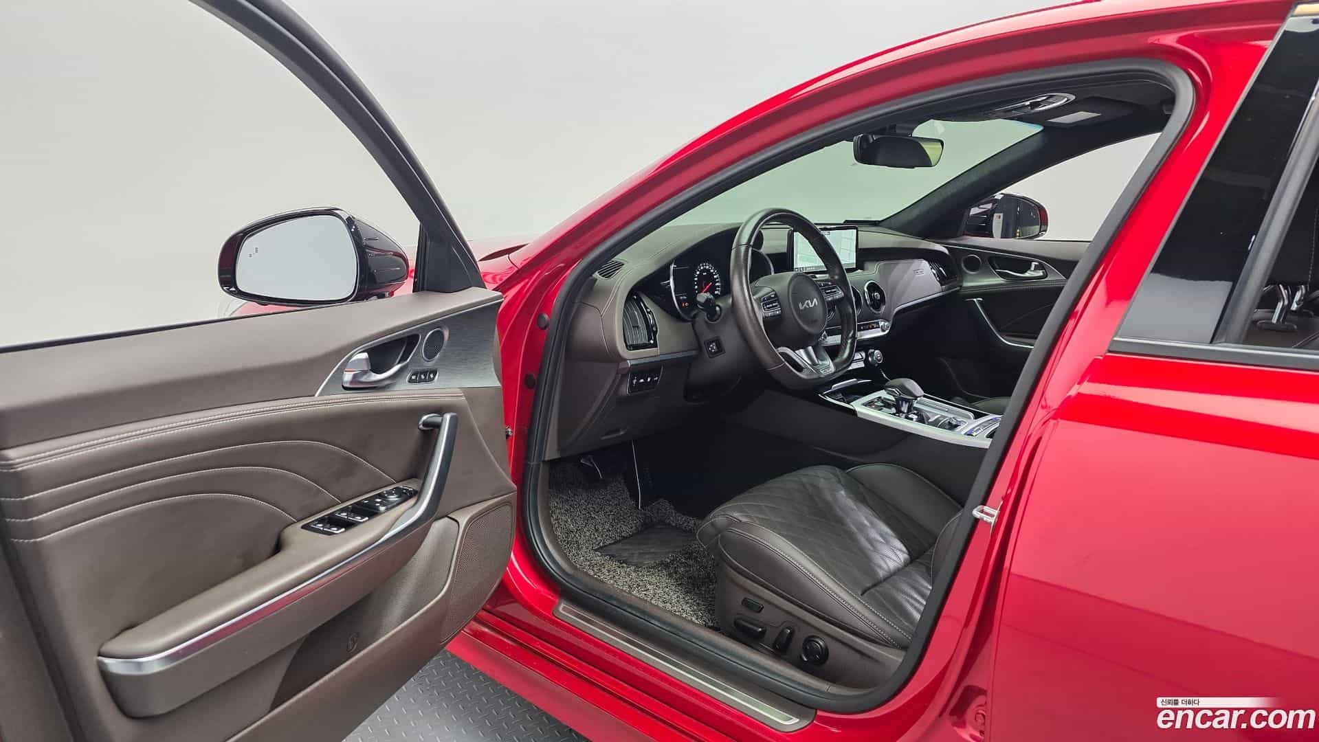 Stinger Kia 2022.9-INNER-010