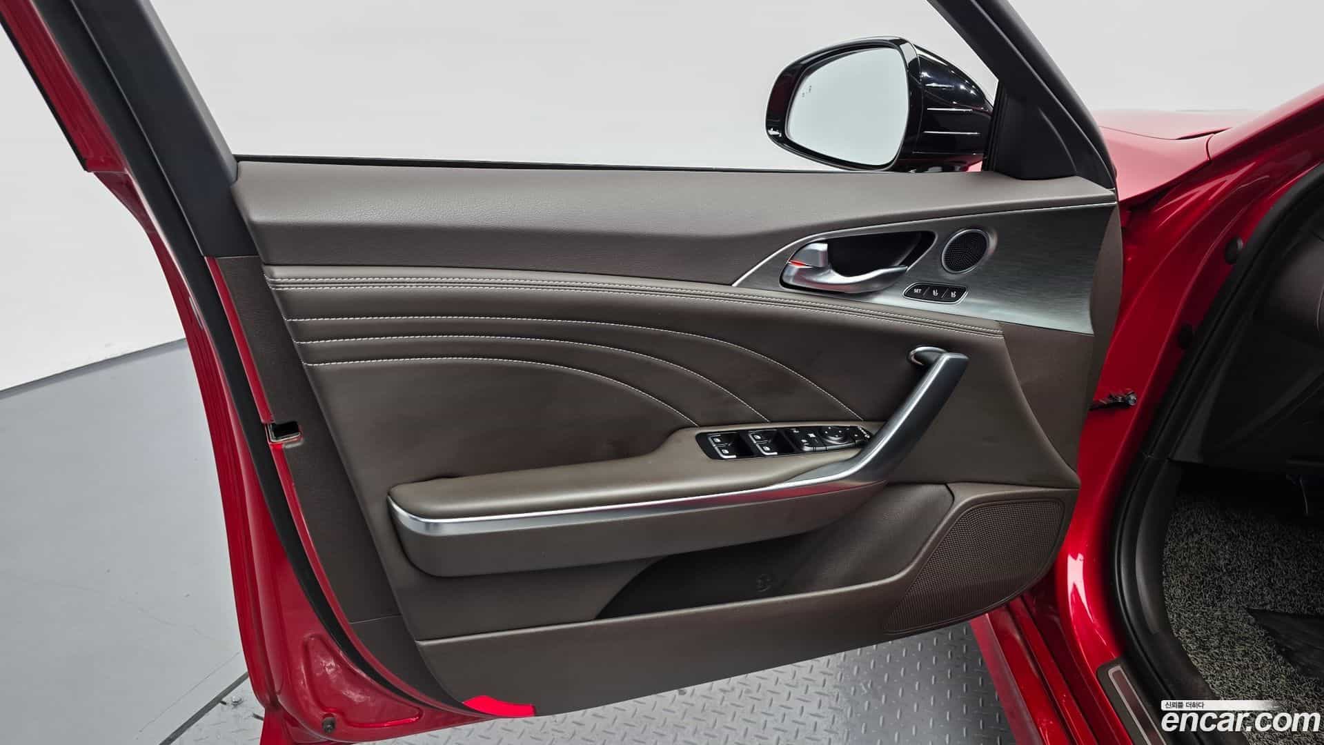 Stinger Kia 2022.9-INNER-034