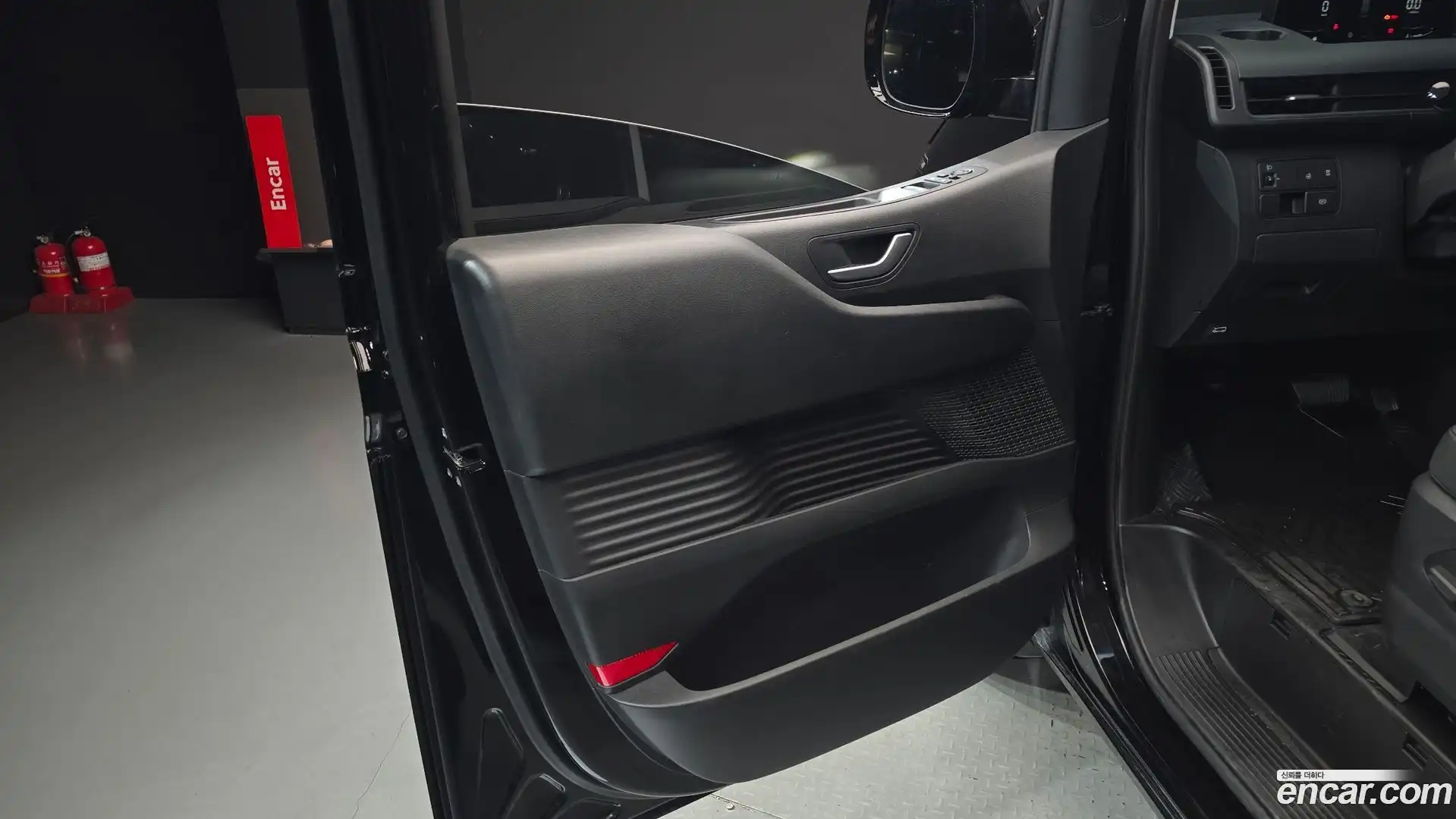 Staria Hyundai 2023.8-INNER-034