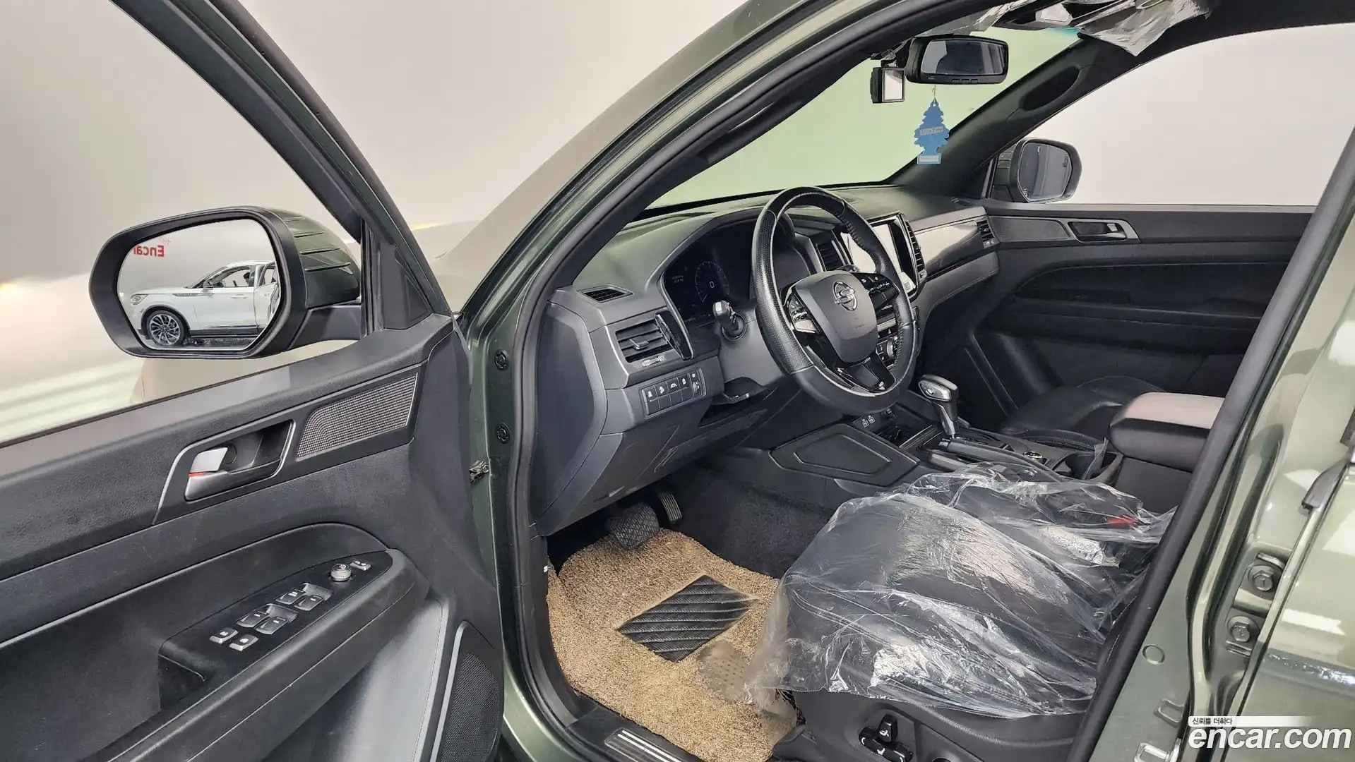 Rexton KG Mobility 2022.5-INNER-010