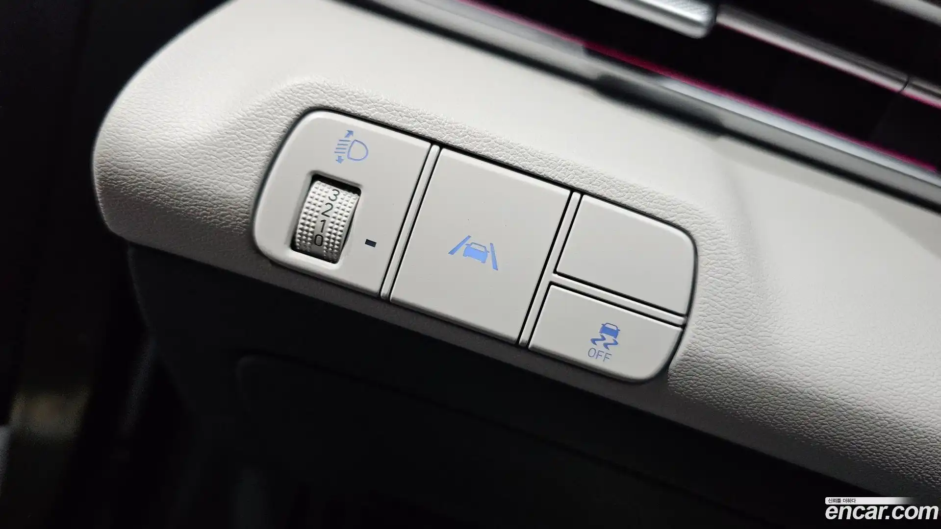 AVANTE Hyundai 2023.1-OPTION-043