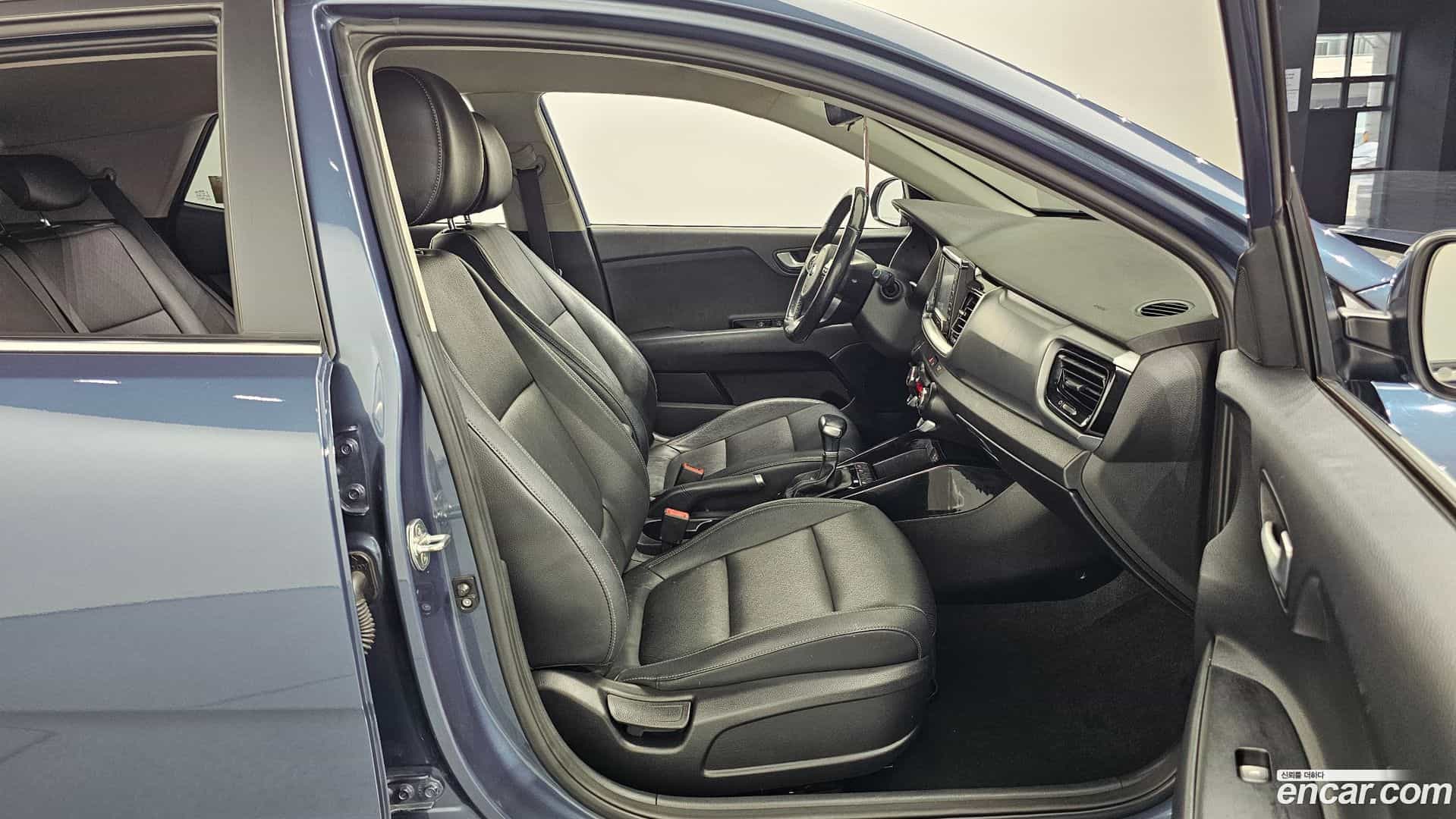 Stonic Kia 2018.5-OPTION-015