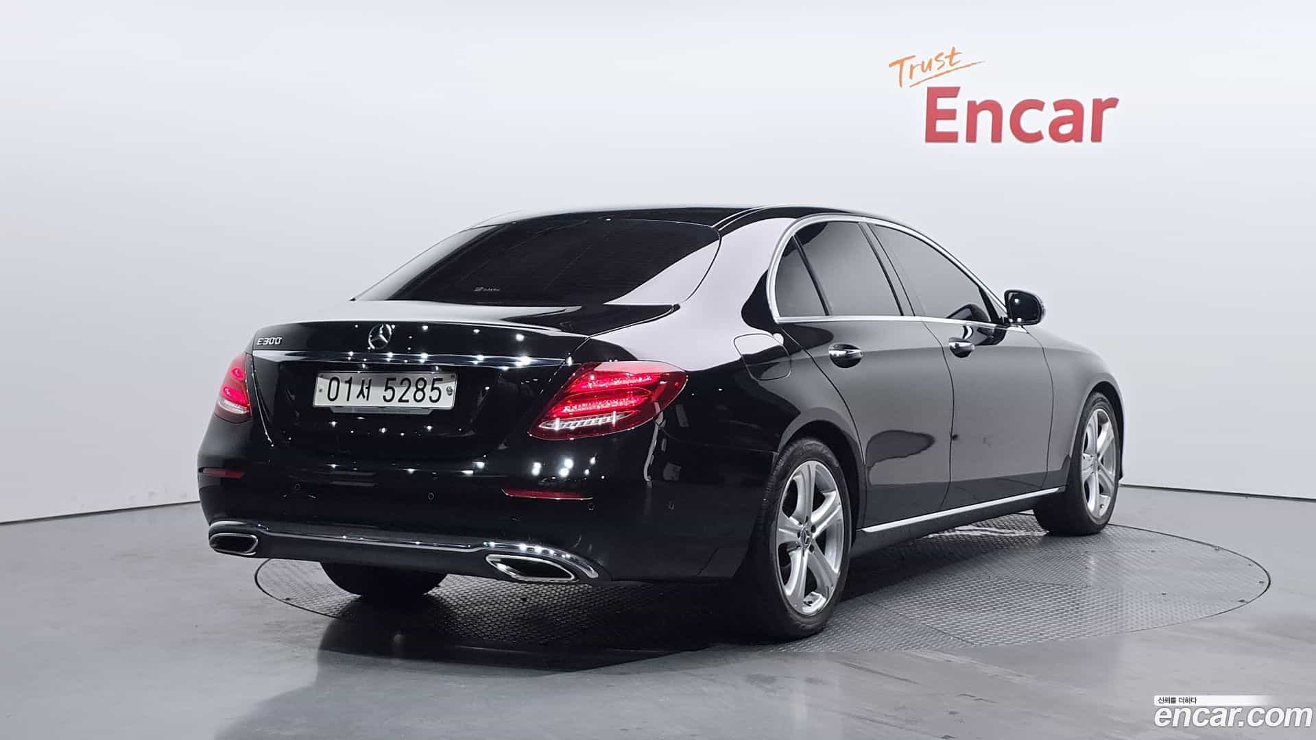 E-Class Mercedes-Benz 2018.2-OUTER-002