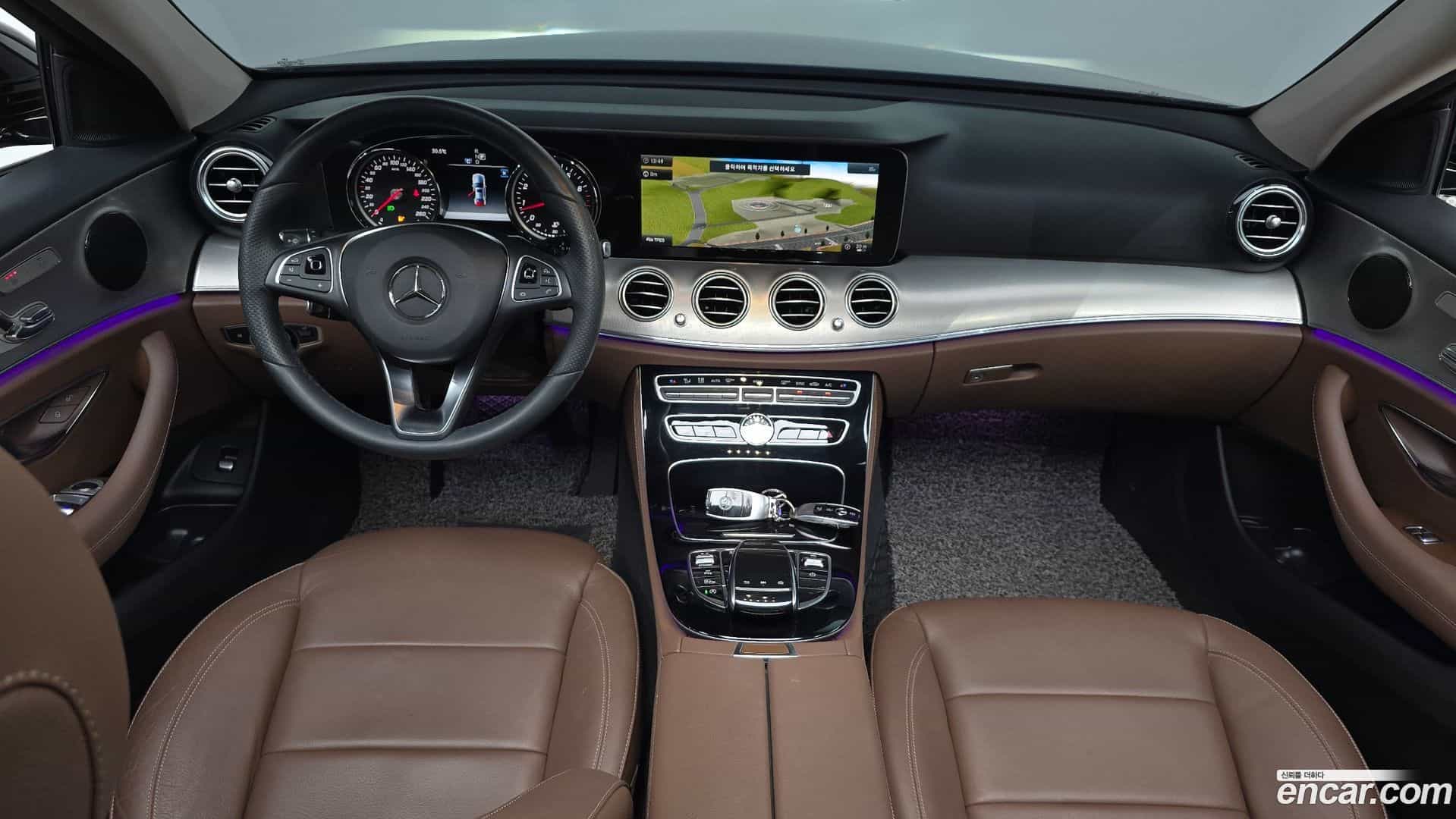 E-Class Mercedes-Benz 2018.2-INNER-007