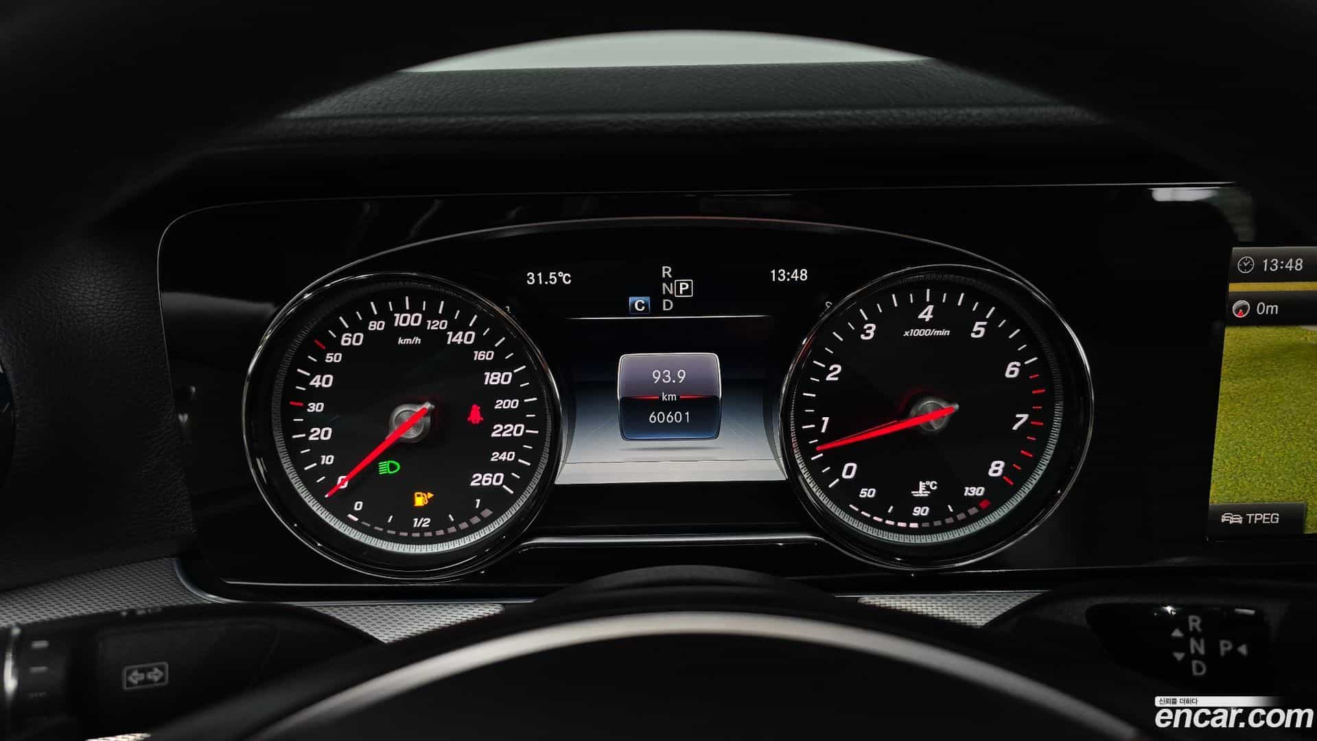E-Class Mercedes-Benz 2018.2-INNER-008
