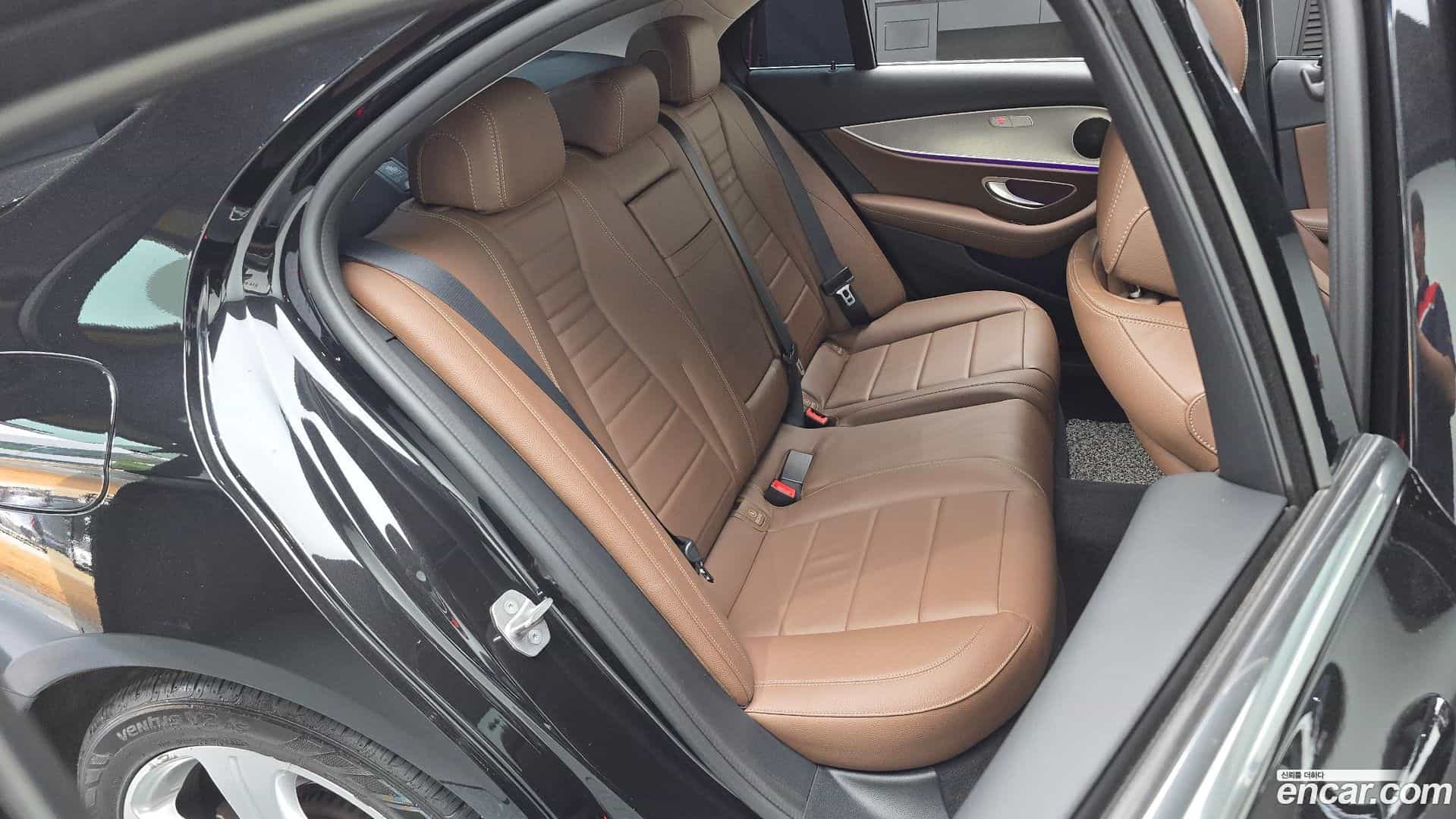 E-Class Mercedes-Benz 2018.2-OPTION-015