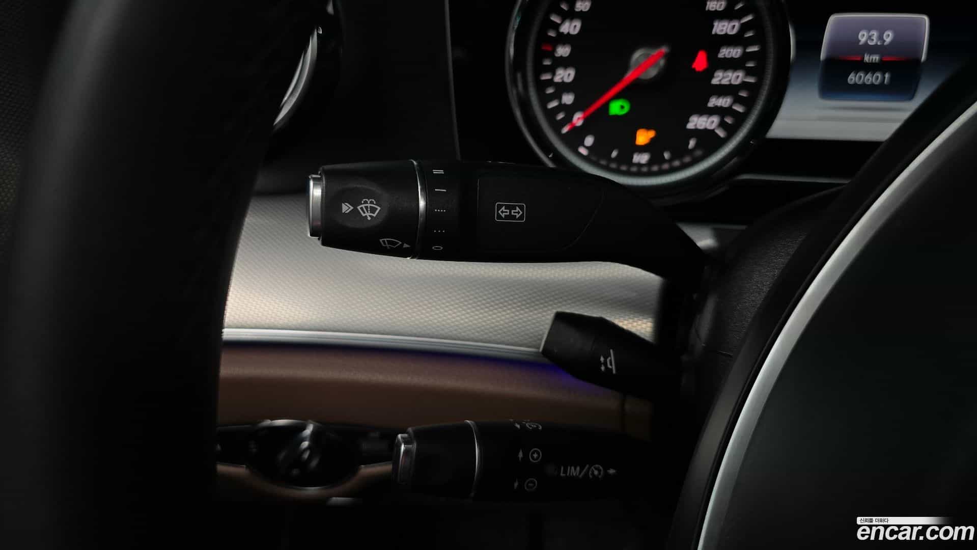 E-Class Mercedes-Benz 2018.2-OPTION-022