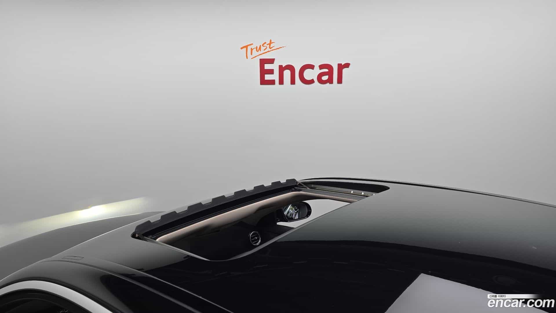 E-Class Mercedes-Benz 2018.2-OPTION-023