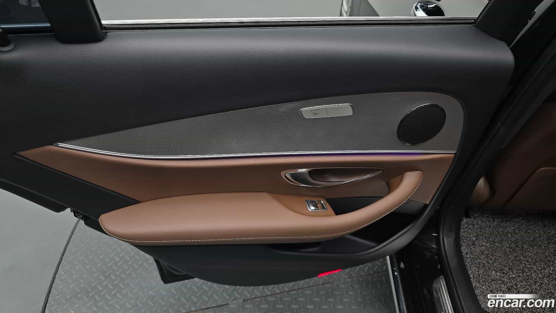 E-Class Mercedes-Benz 2018.2-INNER-035