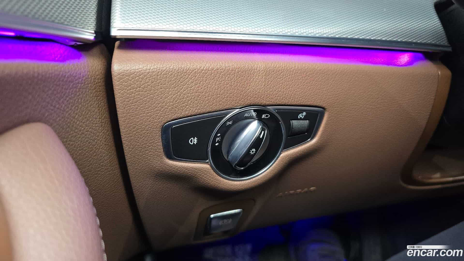 E-Class Mercedes-Benz 2018.2-OPTION-041