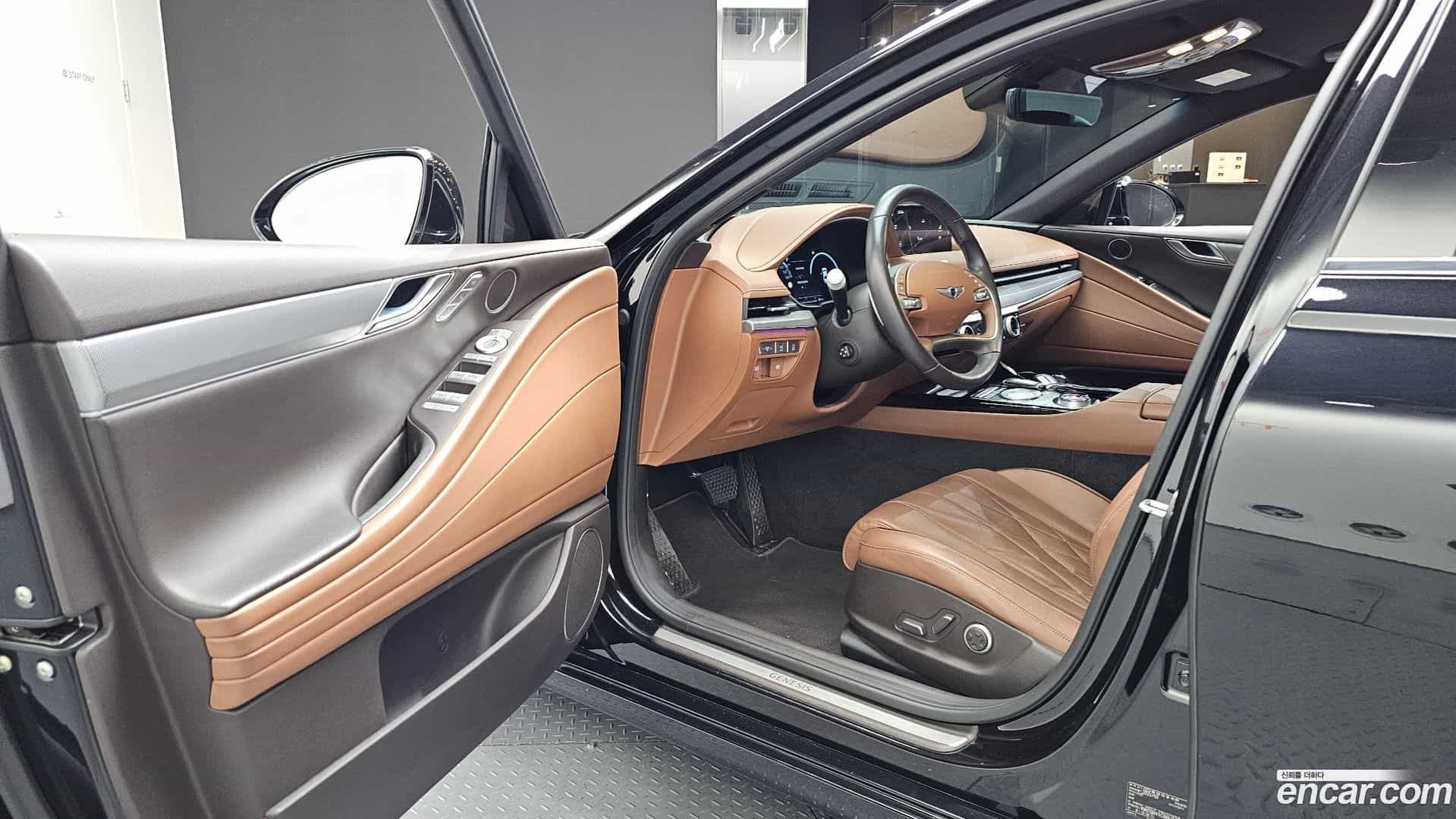 G80 Genesis 2022.1-INNER-010