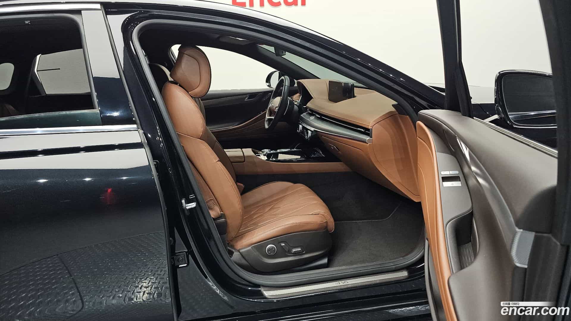 G80 Genesis 2022.1-INNER-036