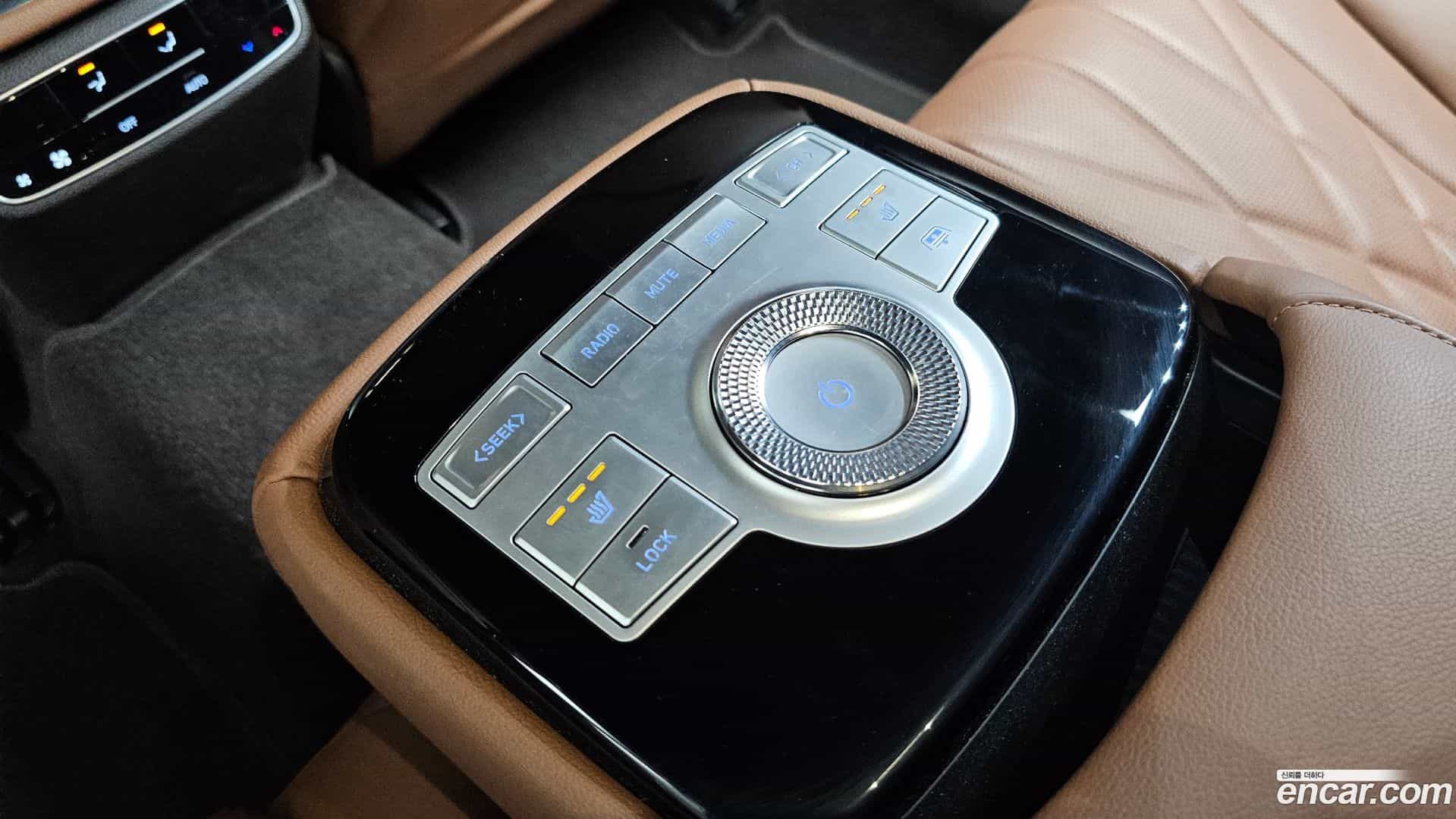 G80 Genesis 2022.1-OPTION-047