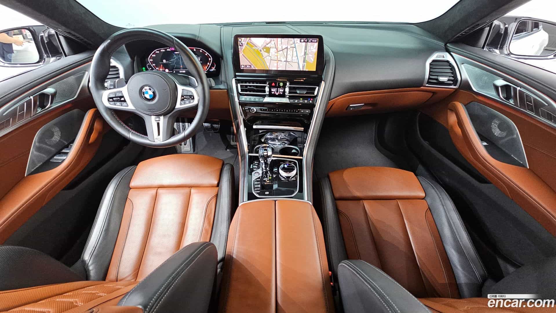 8-Series BMW 2024.11-INNER-007