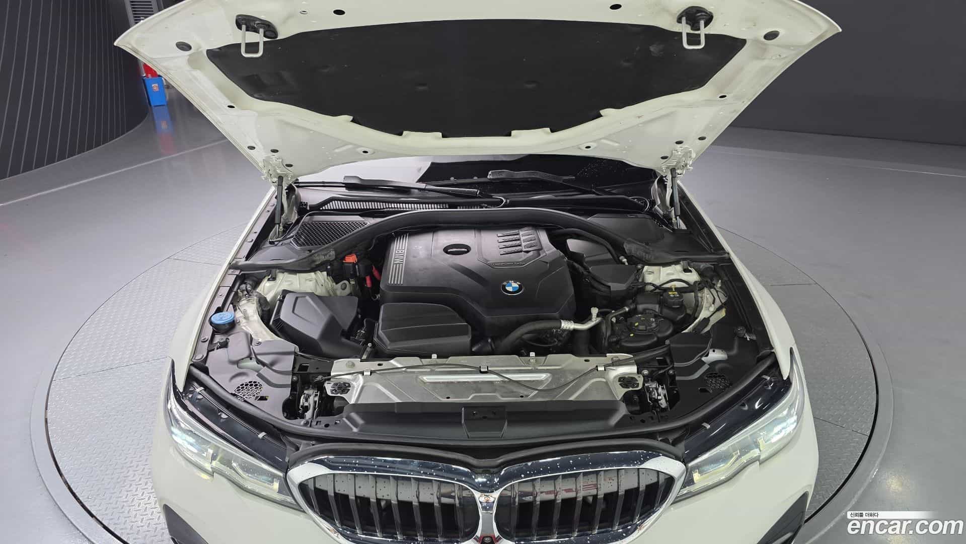 3-Series BMW 2021.4-OUTER-006