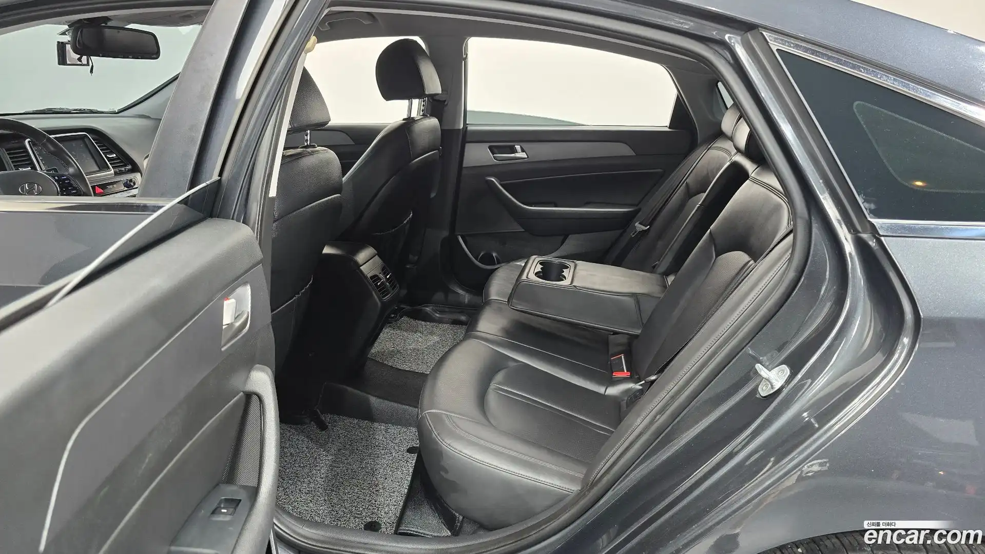 Sonata Hyundai 2018.4-OPTION-016