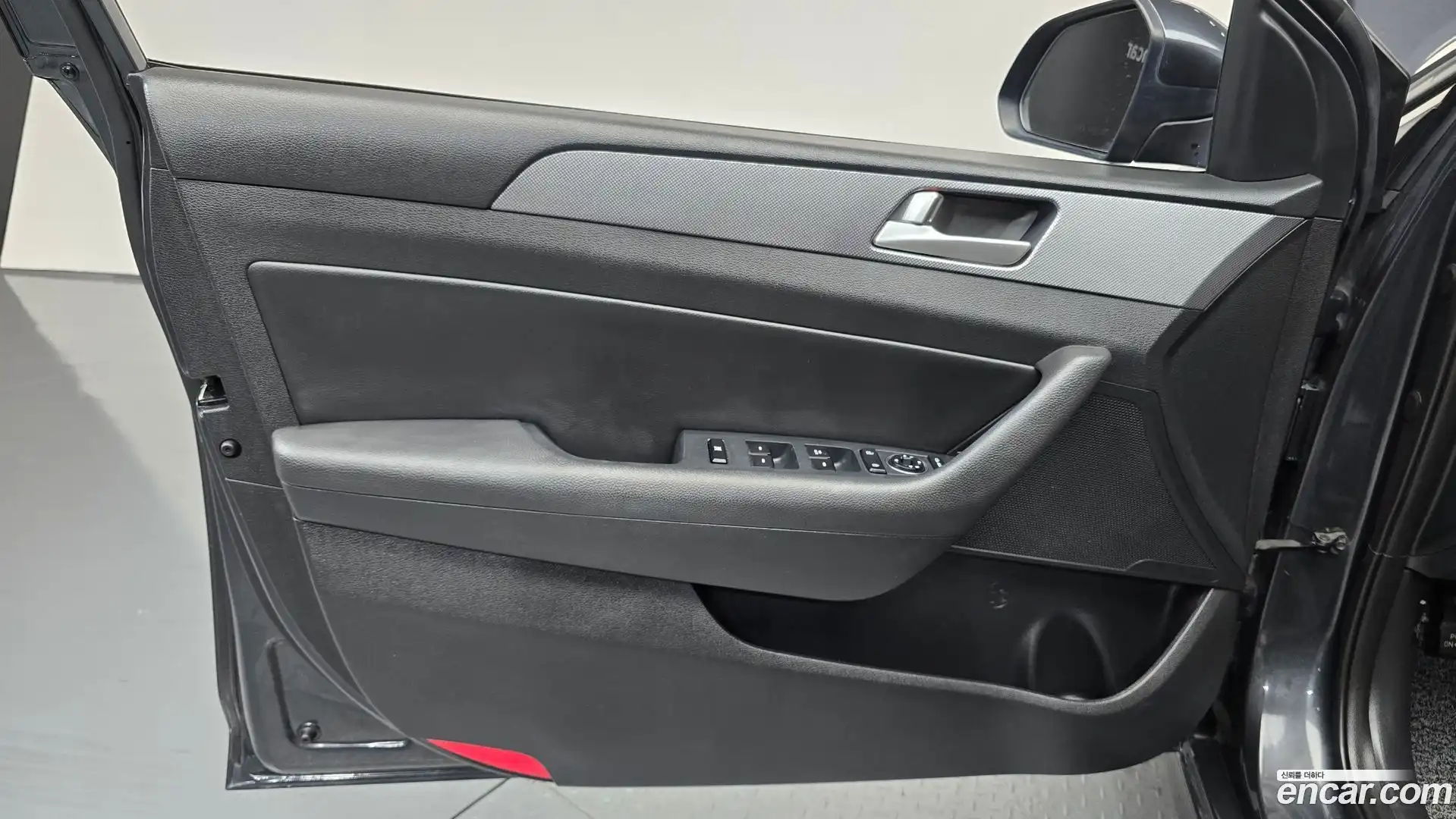 Sonata Hyundai 2018.4-INNER-034