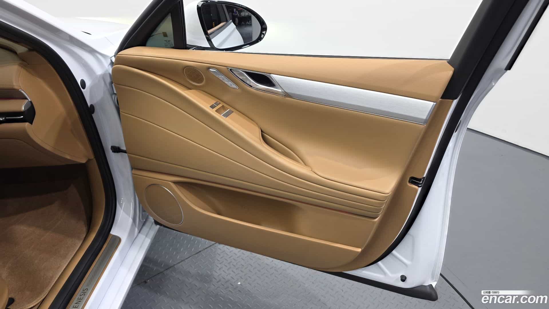 G80 Genesis 2025.4-INNER-034