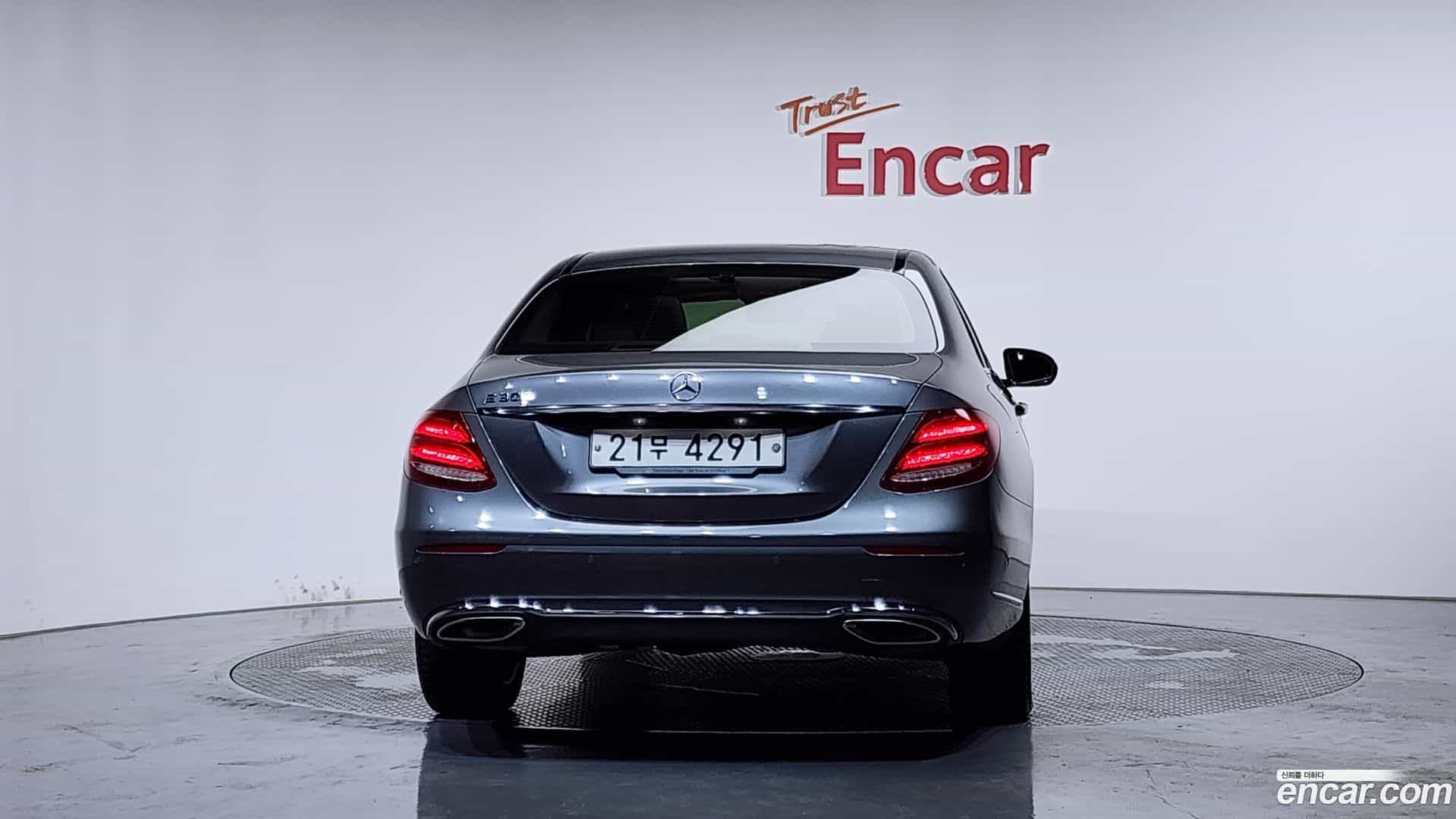 E-Class Mercedes-Benz 2018.4-OUTER-004