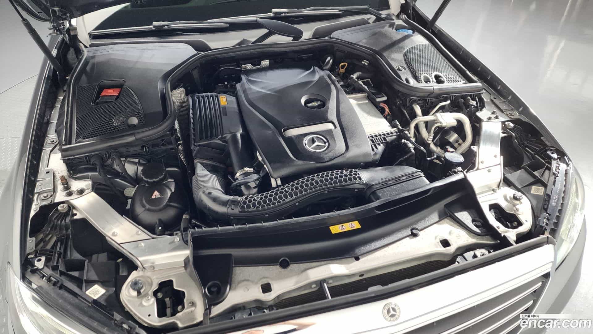 E-Class Mercedes-Benz 2018.4-OUTER-006