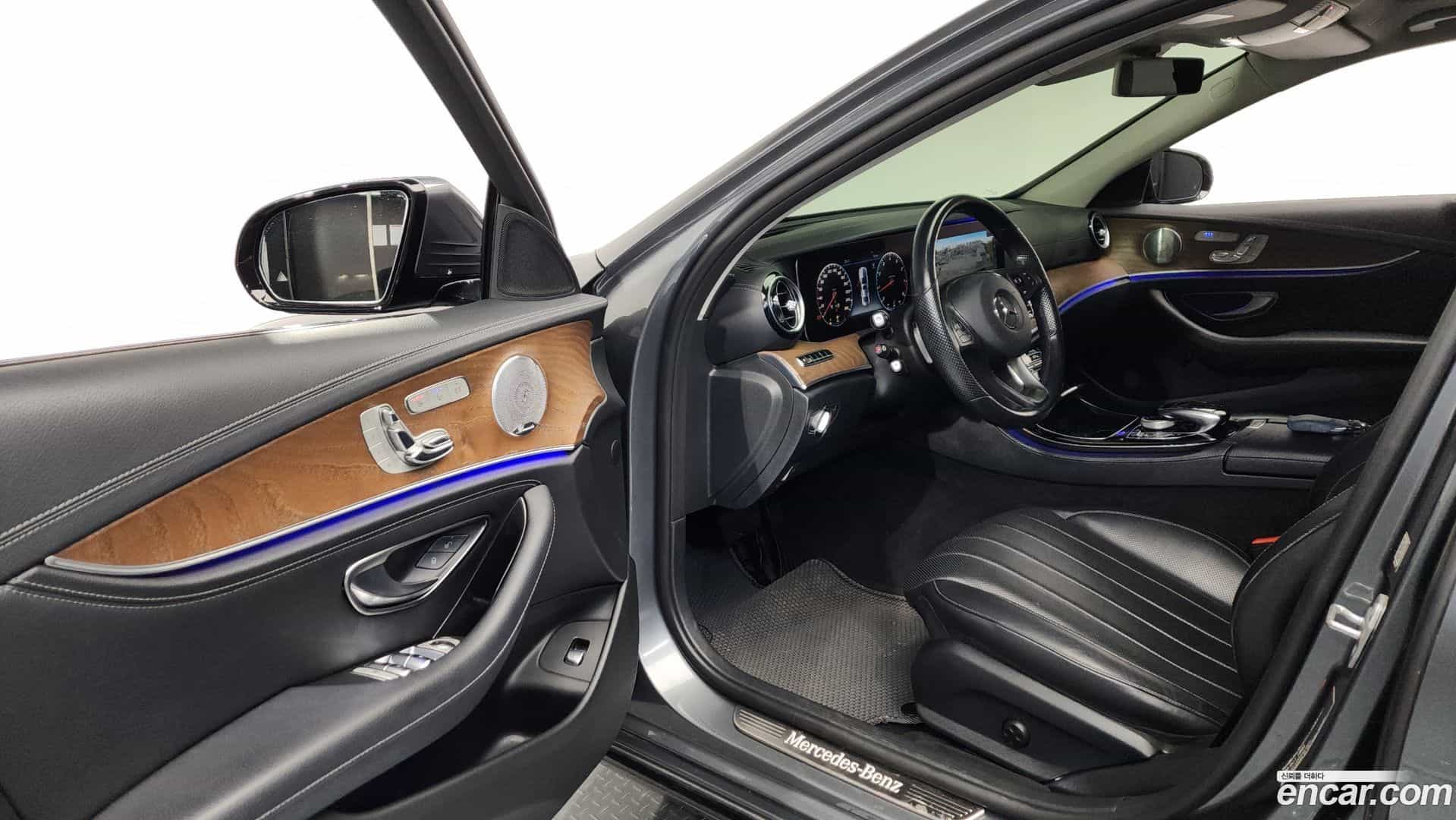 E-Class Mercedes-Benz 2018.4-INNER-010