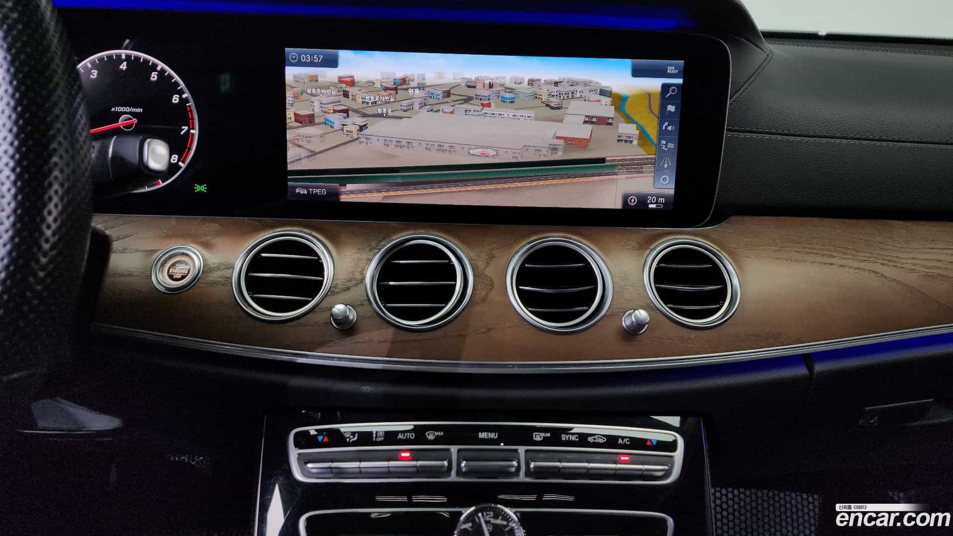 E-Class Mercedes-Benz 2018.4-OPTION-016