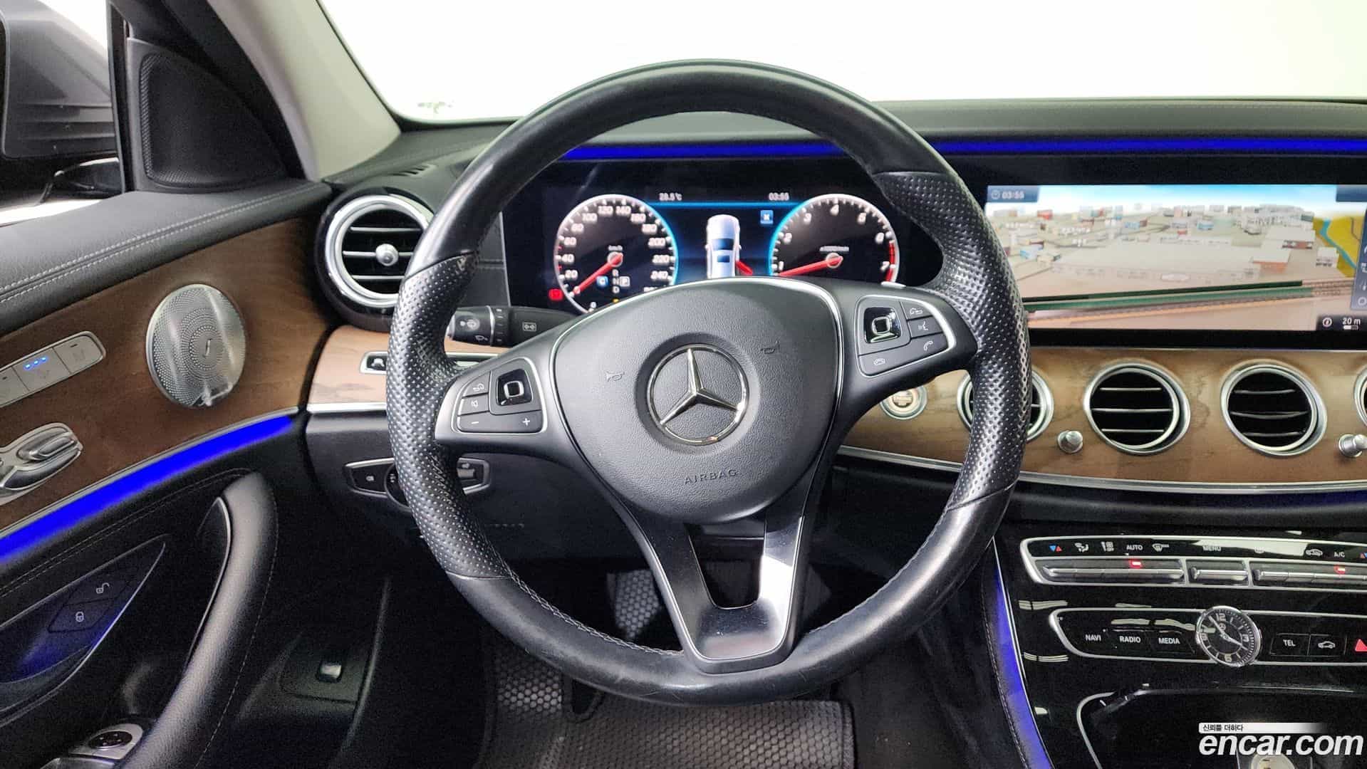 E-Class Mercedes-Benz 2018.4-OPTION-017