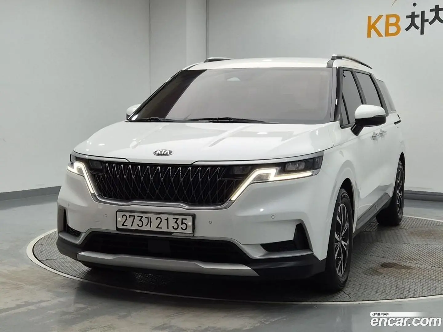 Main__Slider__Photo:Canival Kia 2021.2-0