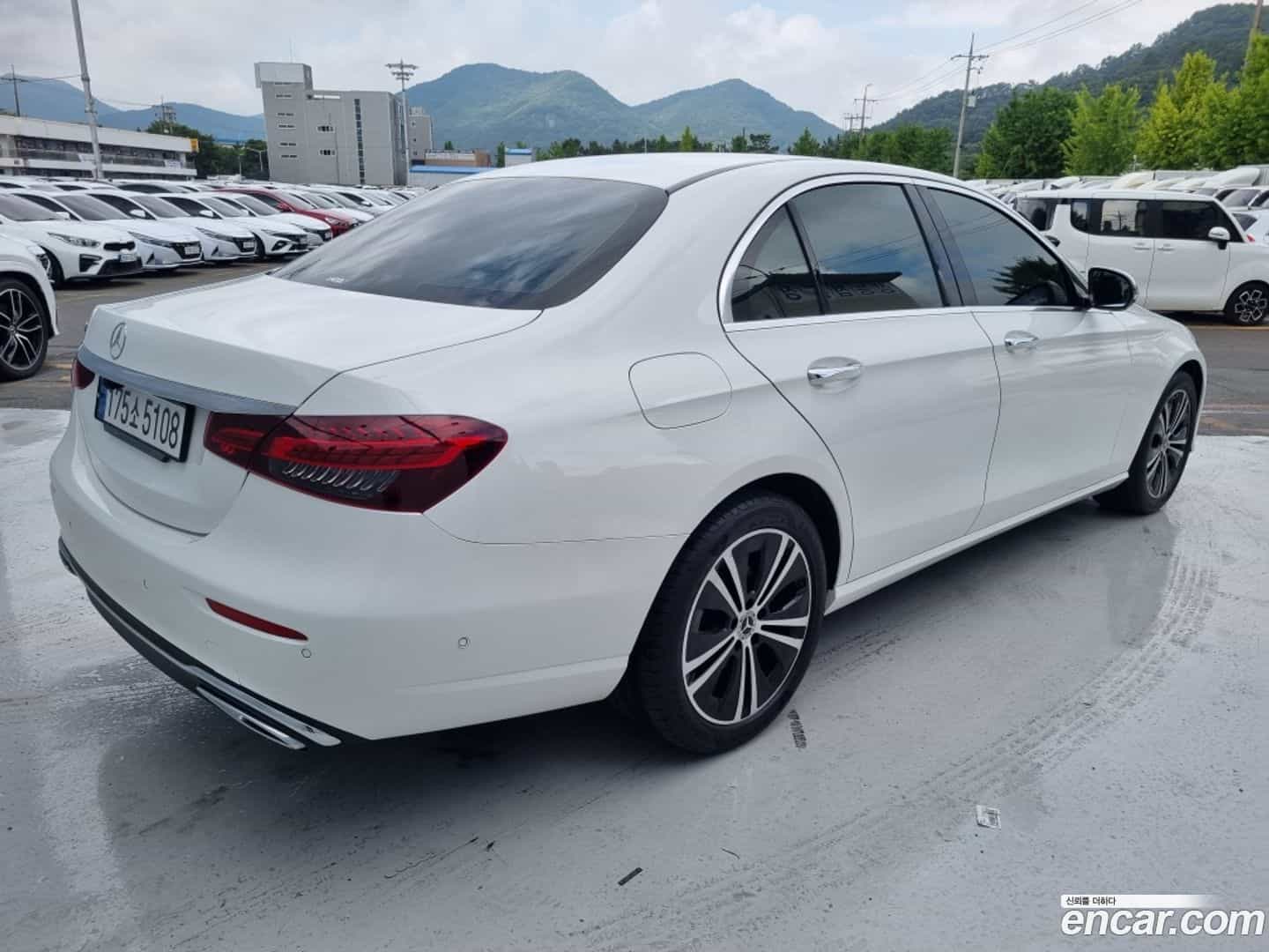 E-Class Mercedes-Benz 2021.6-OUTER-003