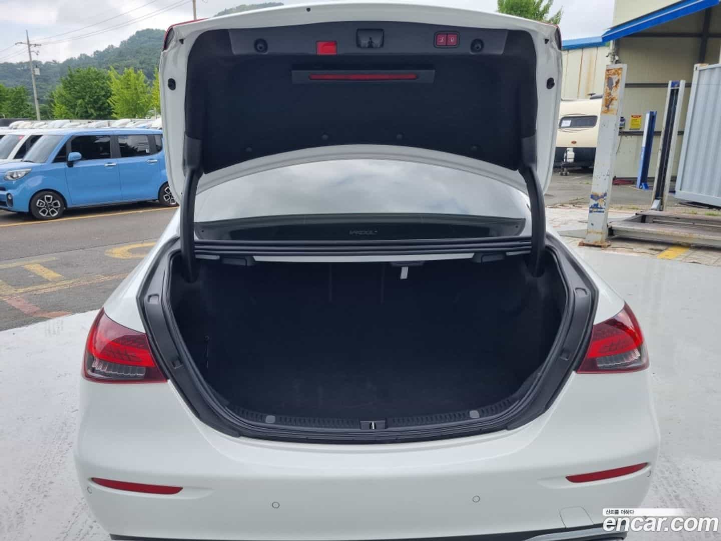 E-Class Mercedes-Benz 2021.6-OUTER-005