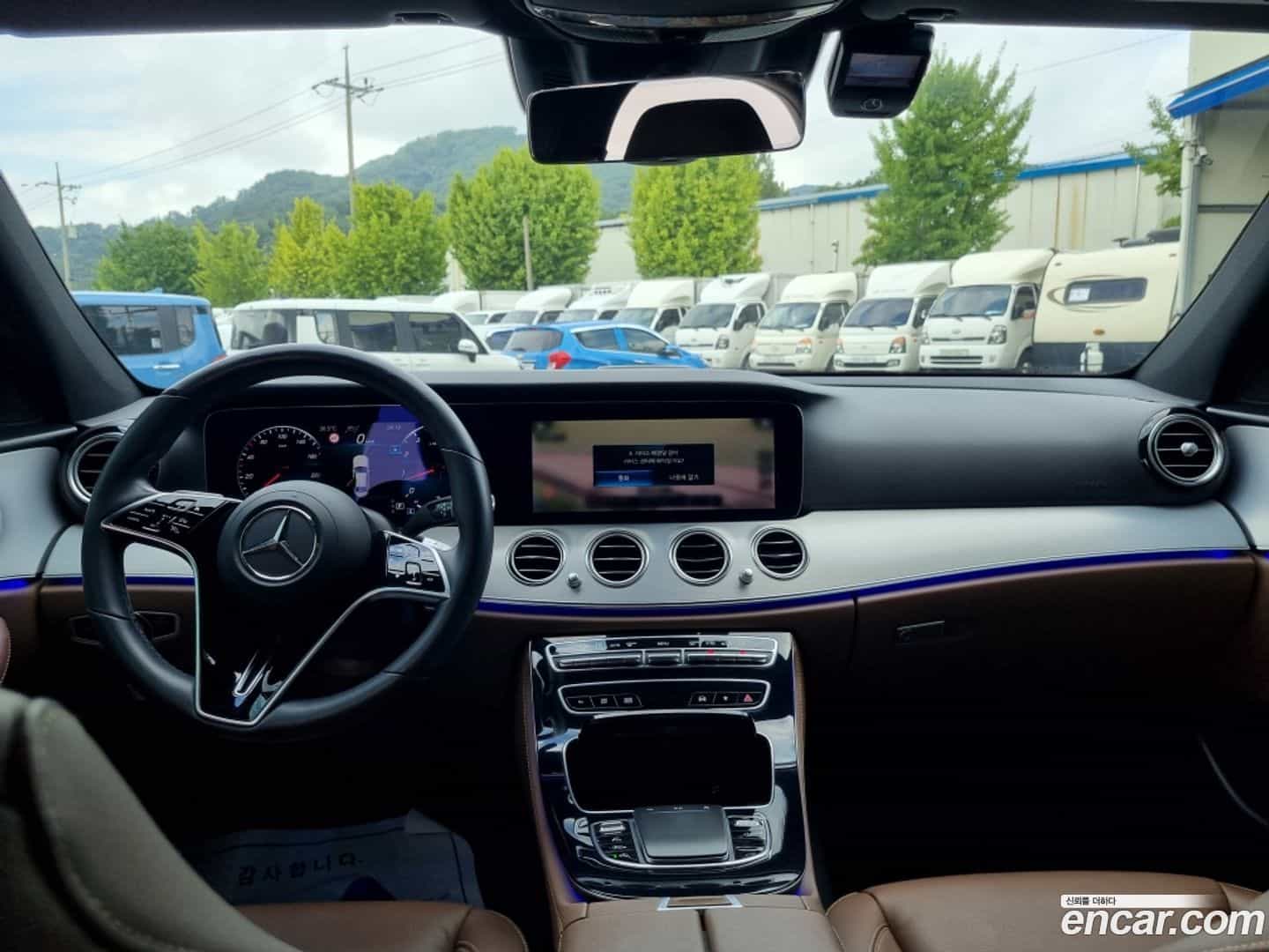 E-Class Mercedes-Benz 2021.6-OPTION-015